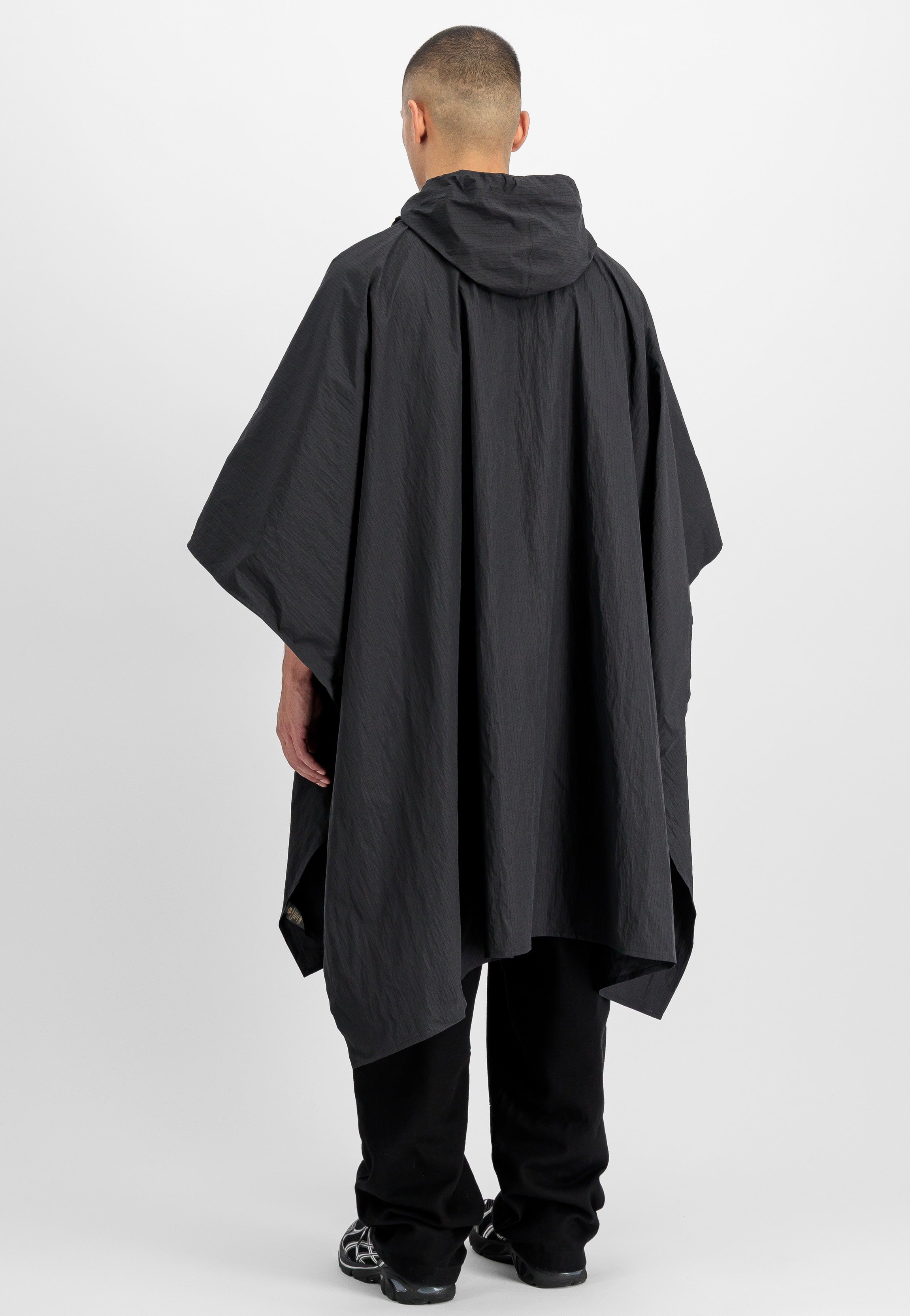 Alpha Industries - Packable Black - Poncho | Men-Image