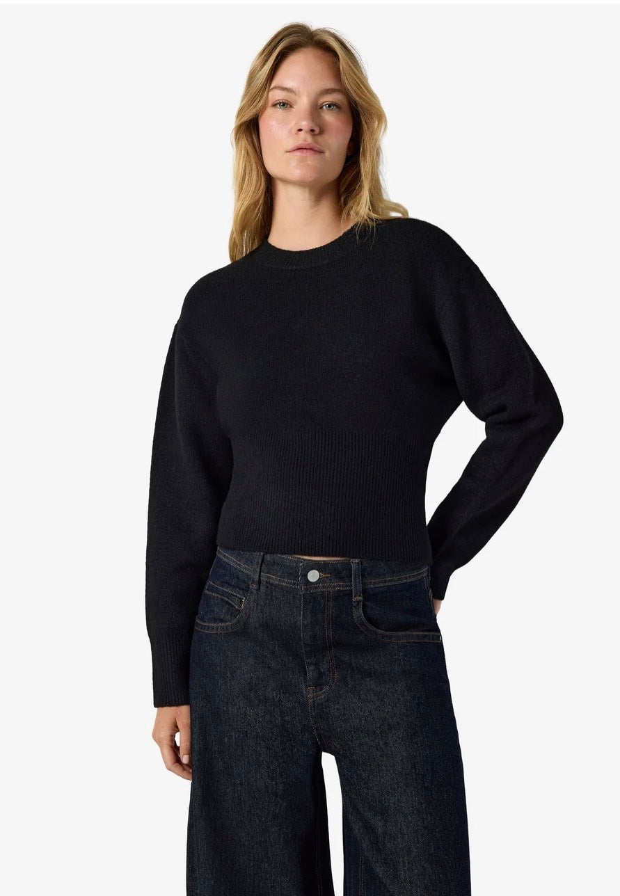 Noisy May Sloan O-Neck Knit Black Pullover