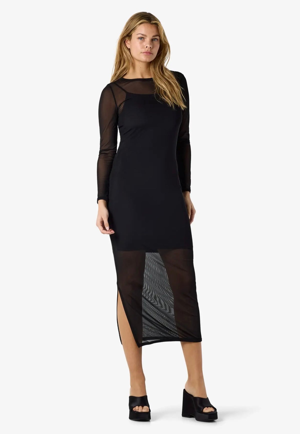 Noisy May Judith Black Robe