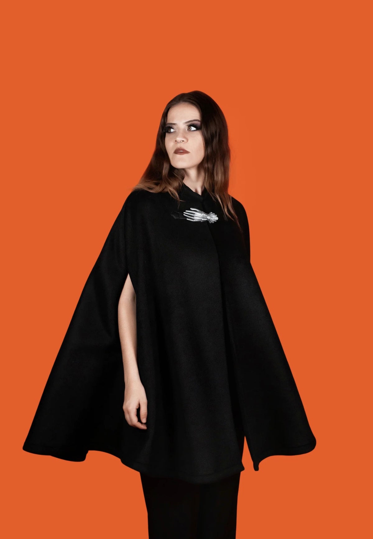 Lively Ghosts Seance Cape Black Jacke