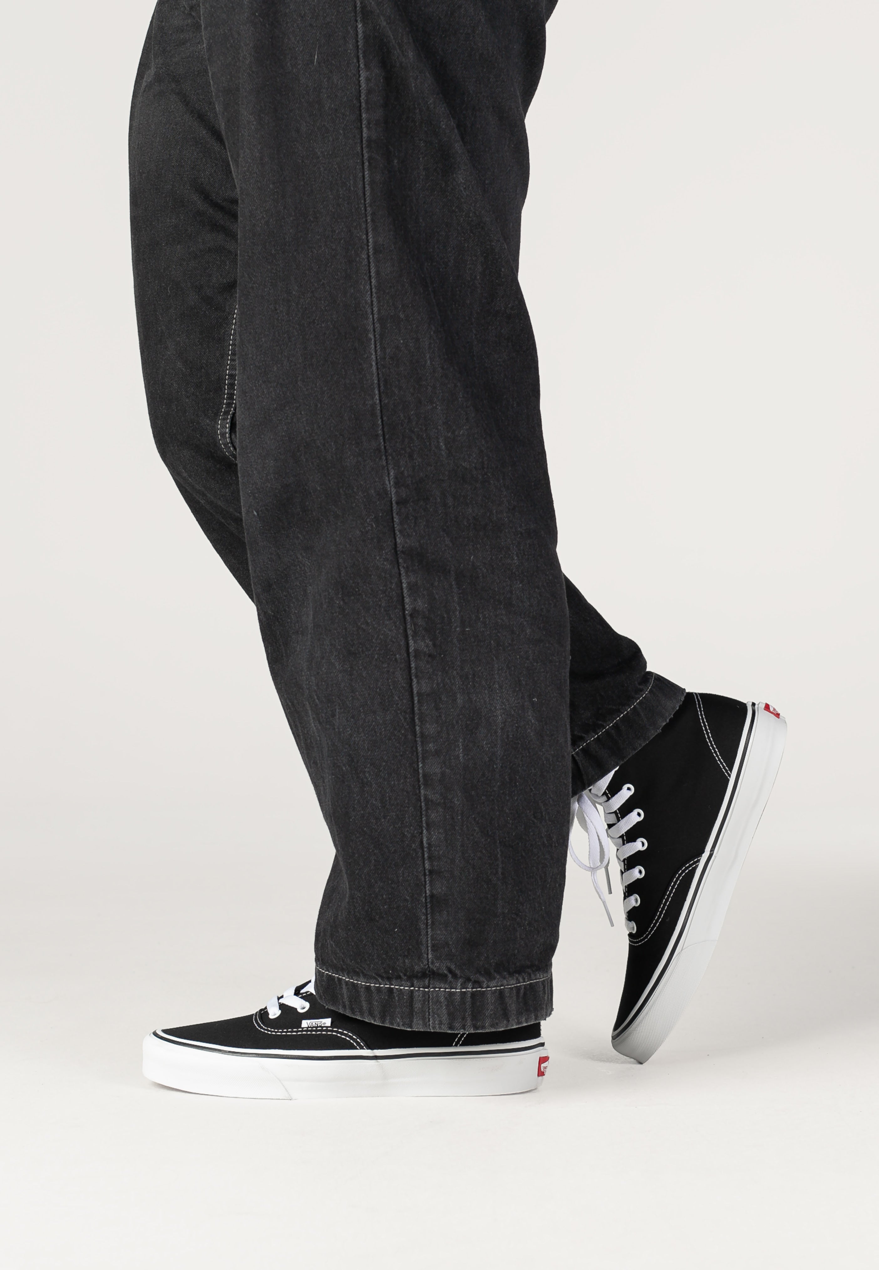 Vans Authentic Hi 2.0 Black/True White Zapatos