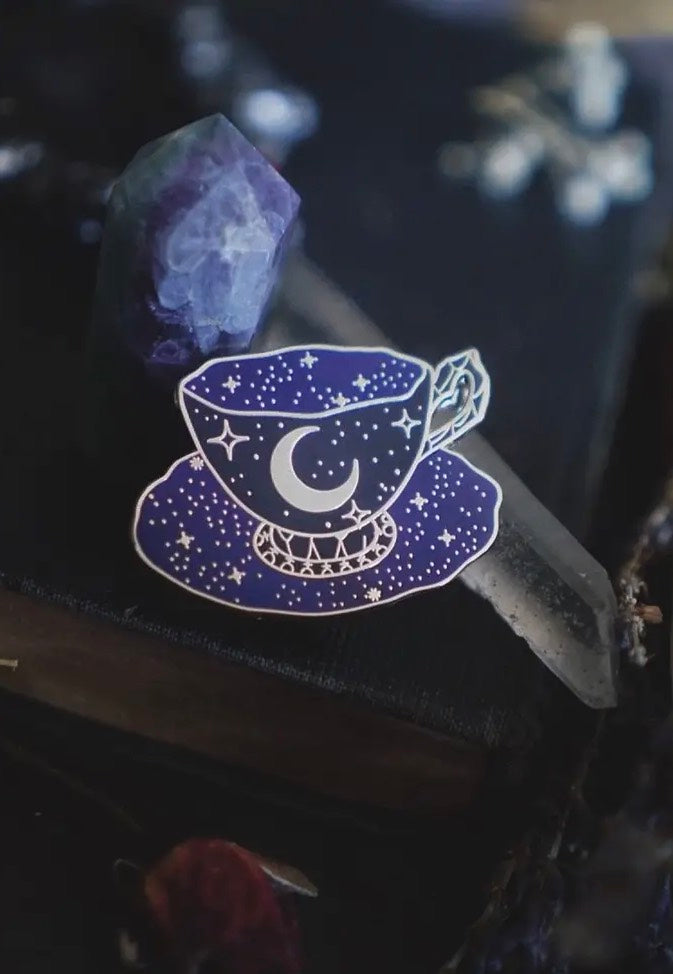 Lively Ghosts - Cup of Stars Purple - Pin