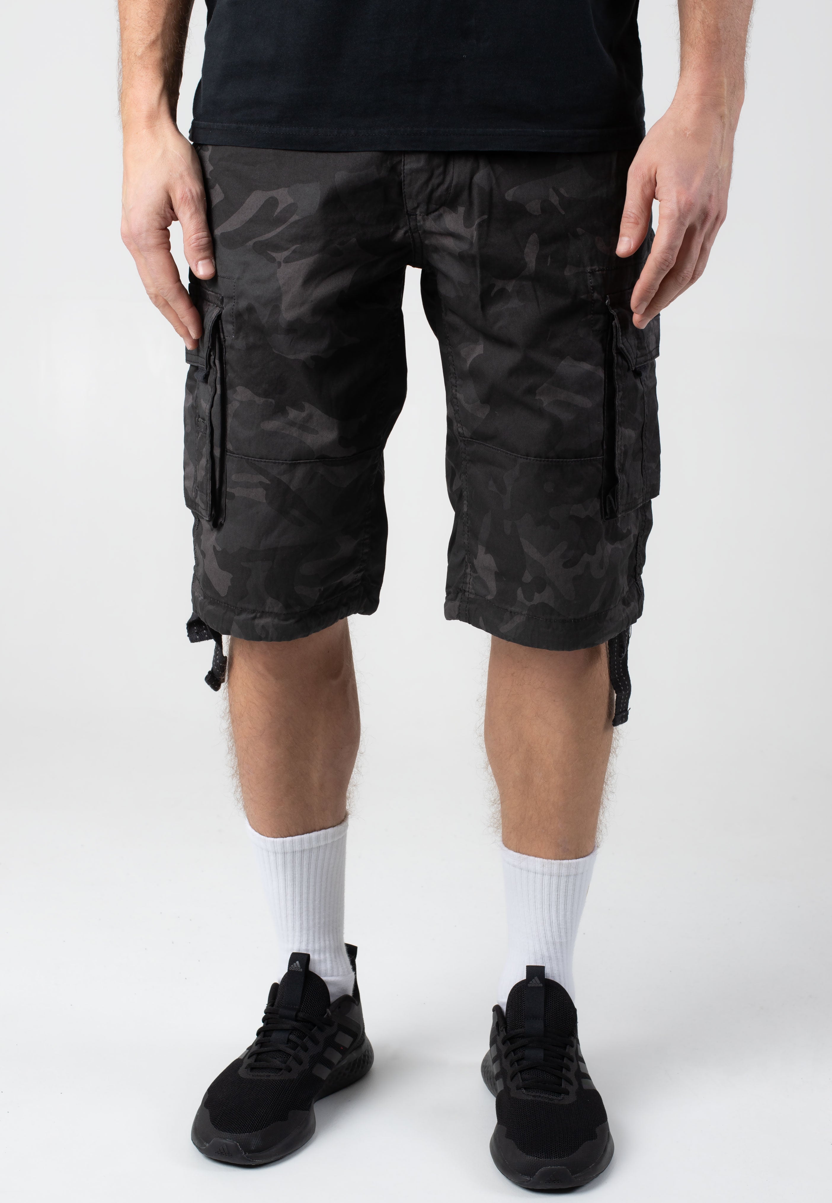 Alpha Industries - Jet Short Black Camo - Shorts | Men-Image