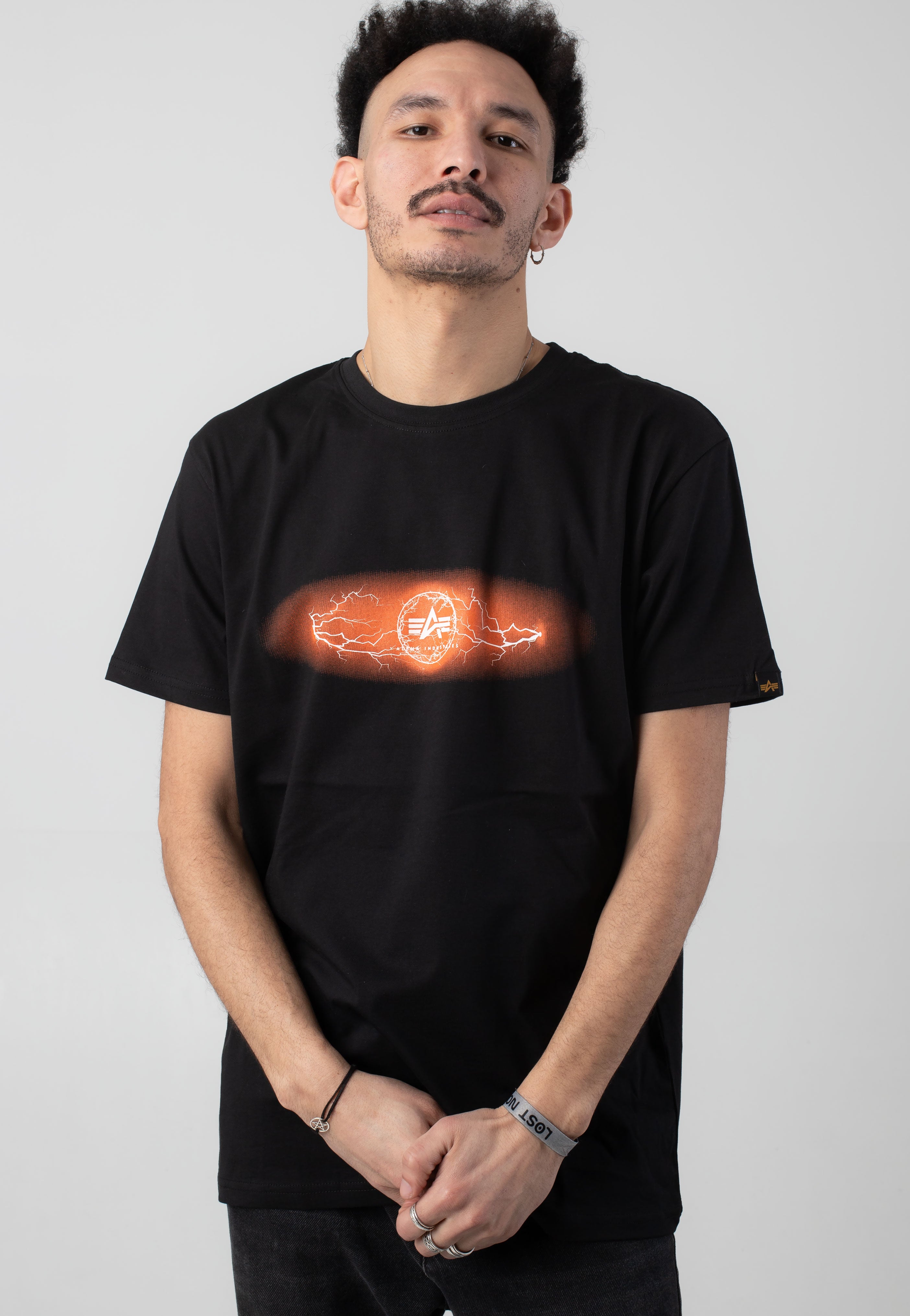 Alpha Industries - Lightning Black/Orange - T-Shirt | Men-Image
