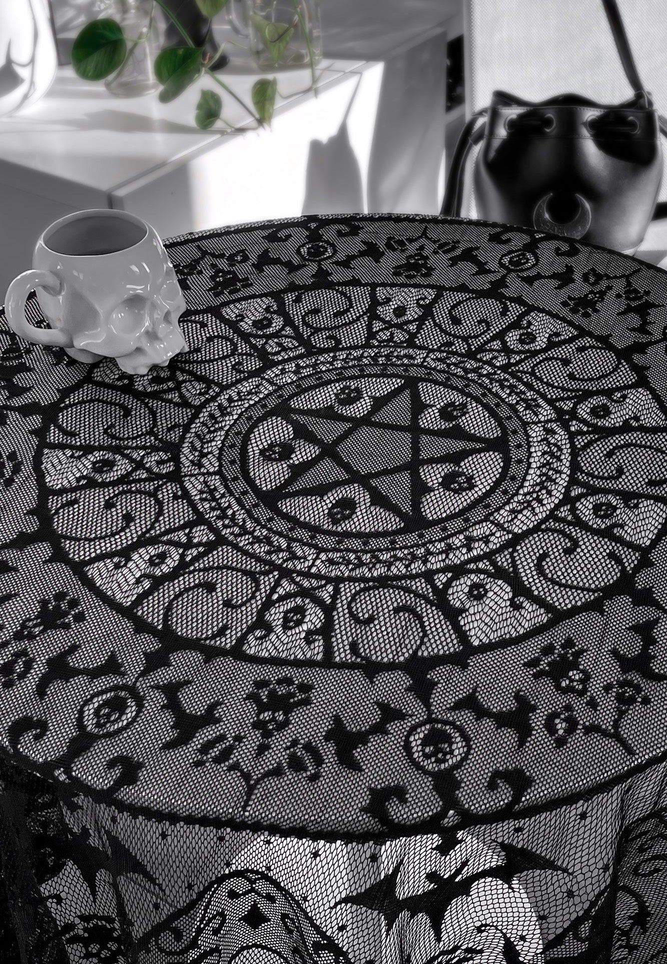 Killstar - Asra Lace Black - Table Cloth | Neutral-Image