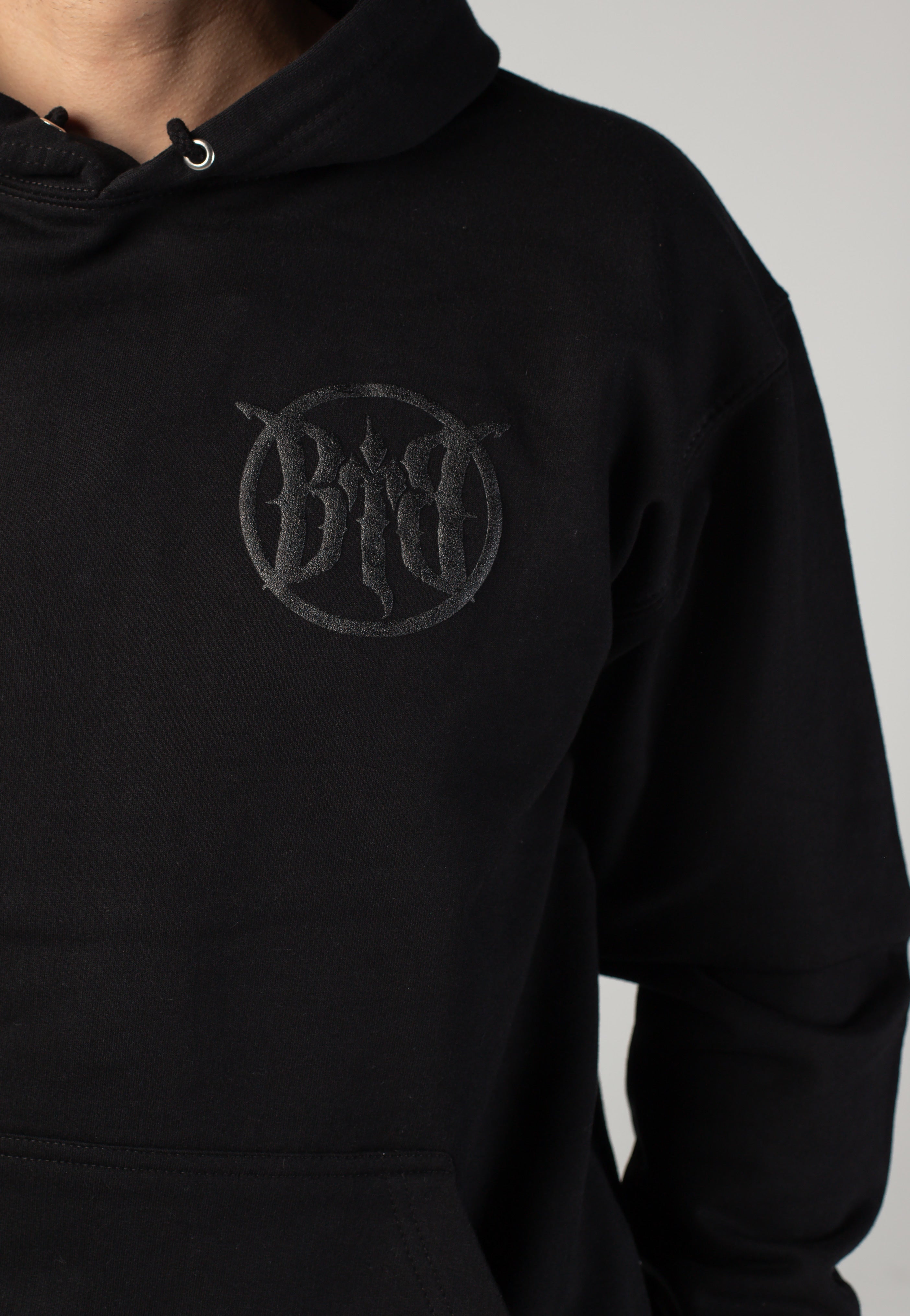 Beyond The Black - Raven Black On Black - Hoodie | Men-Image