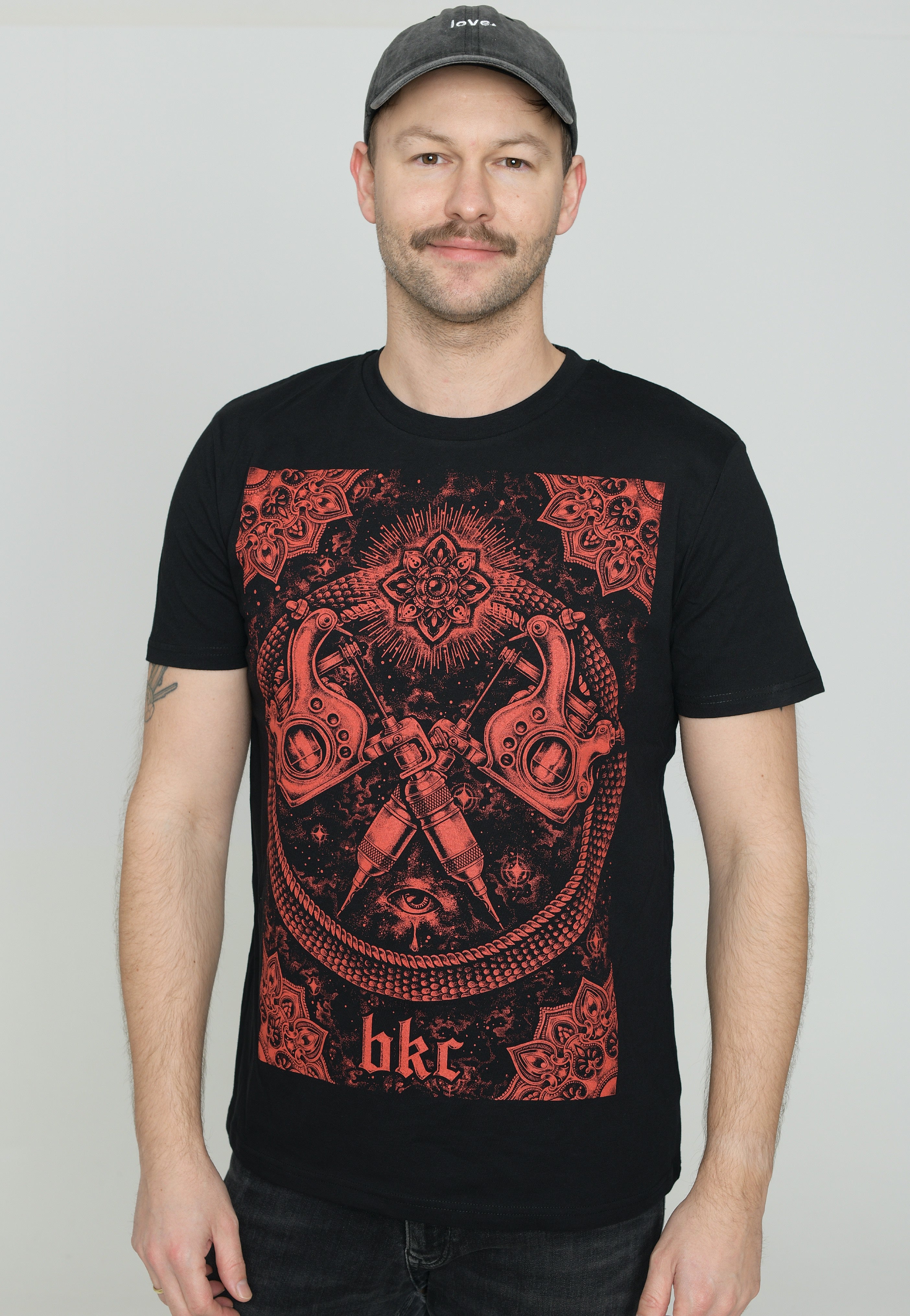 Brutal Knack - Tattoo Machine Black - T-Shirt