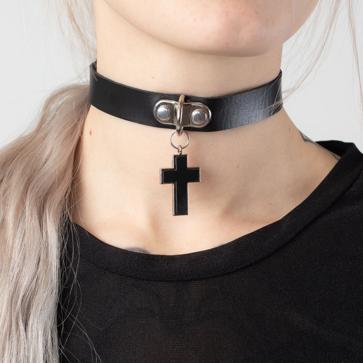 【人気ショップが最安値挑戦！】 bullet69_crucifixpendantneckba アクセサリー