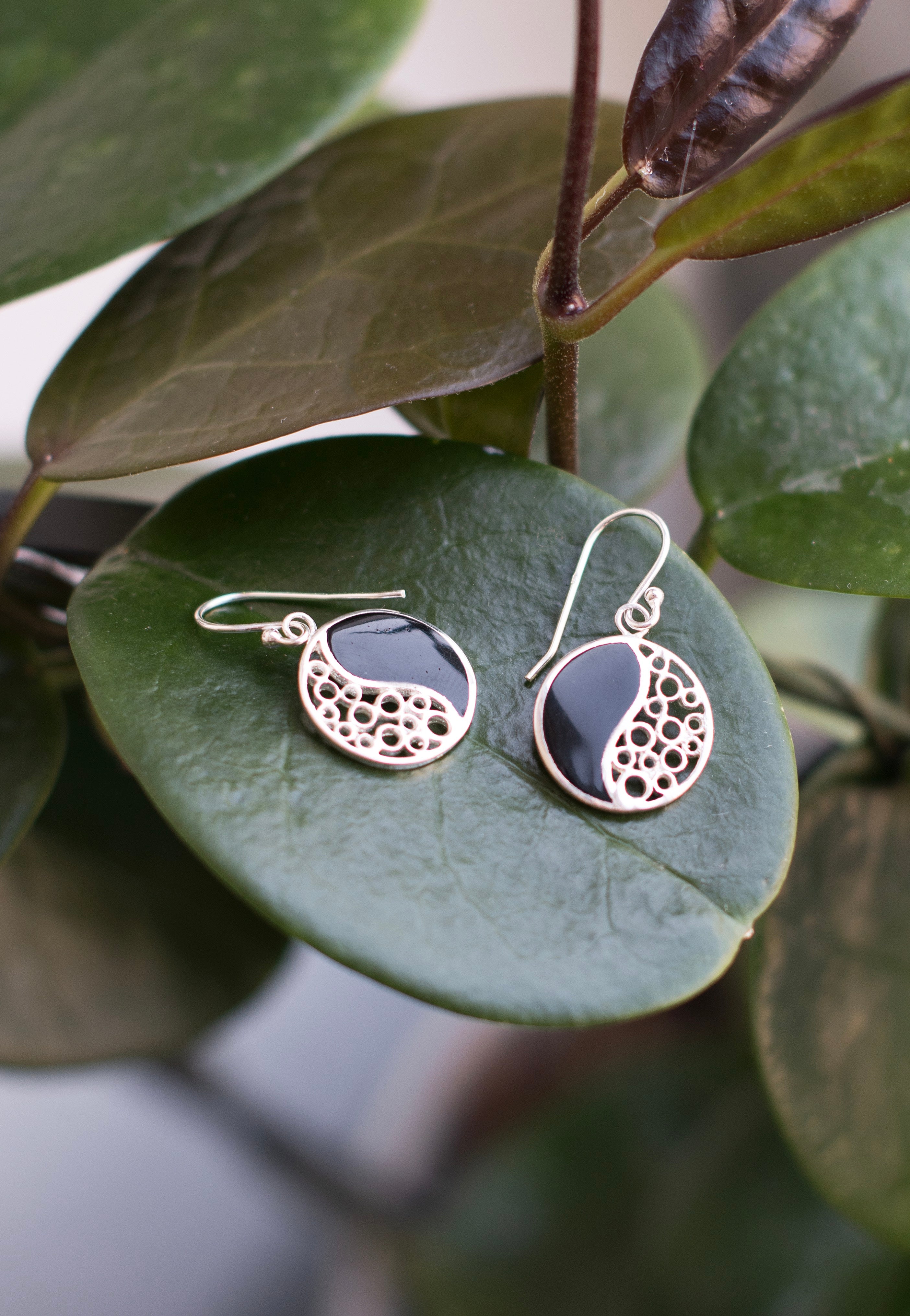 etNox - Yin Yang Silver - Earrings | Neutral-Image