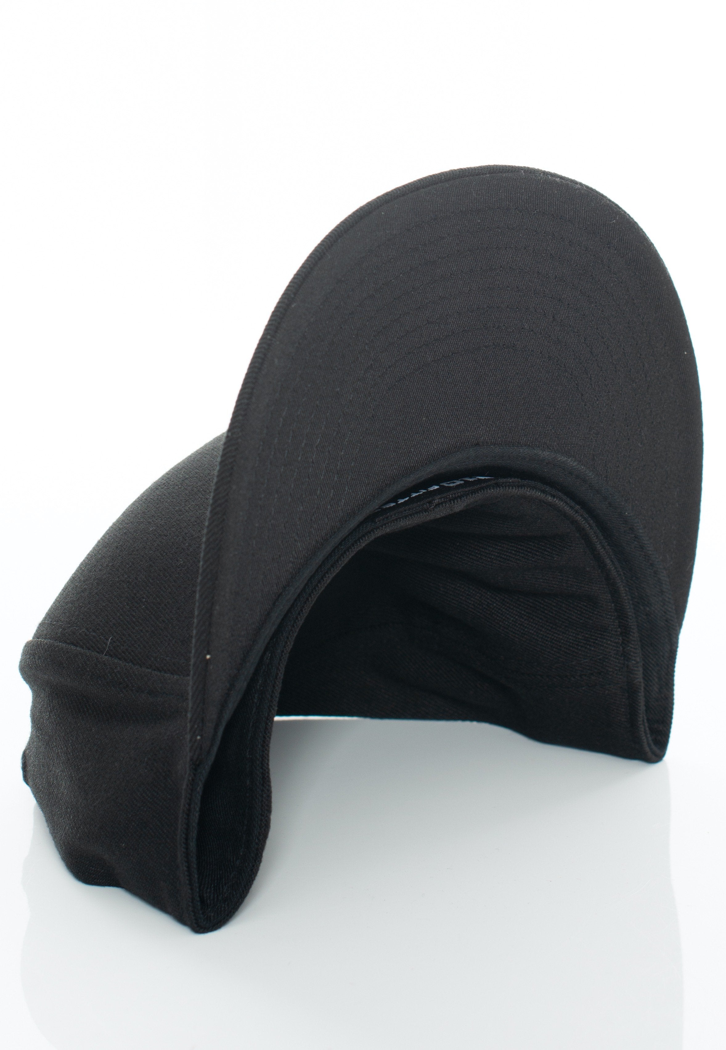 Flexfit - Premium 210 Fitted Black - Cap