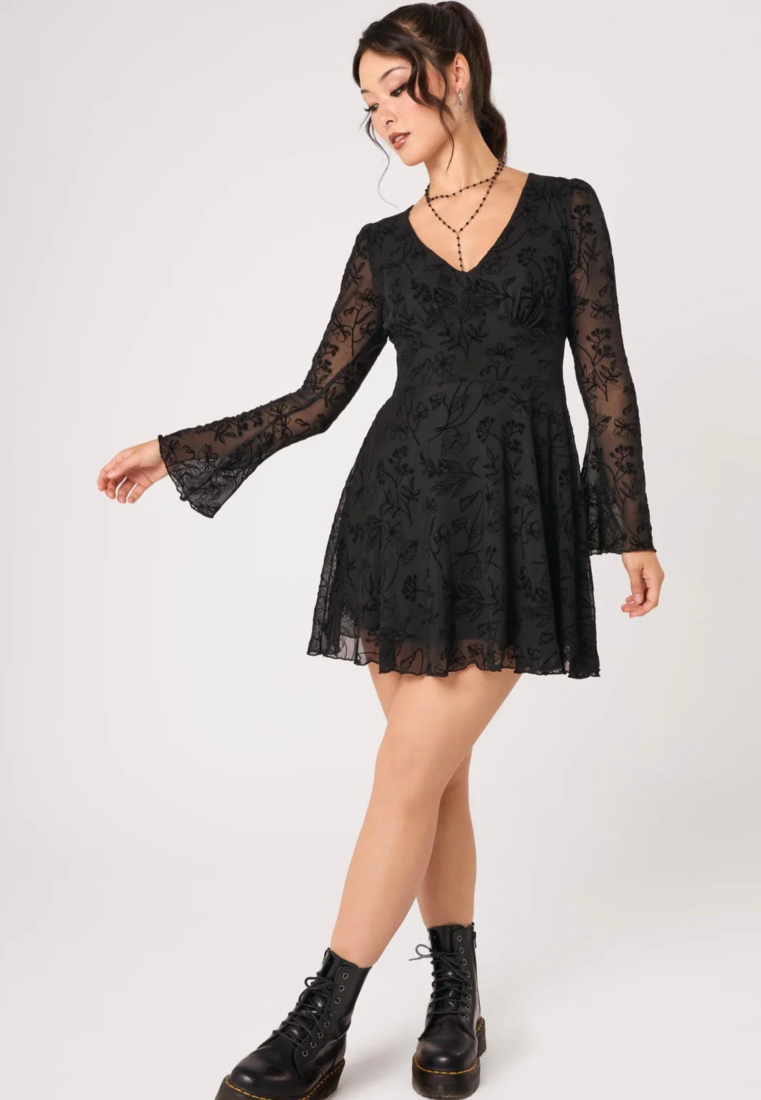 Hellbunny Wildflower Mini Black Vestido