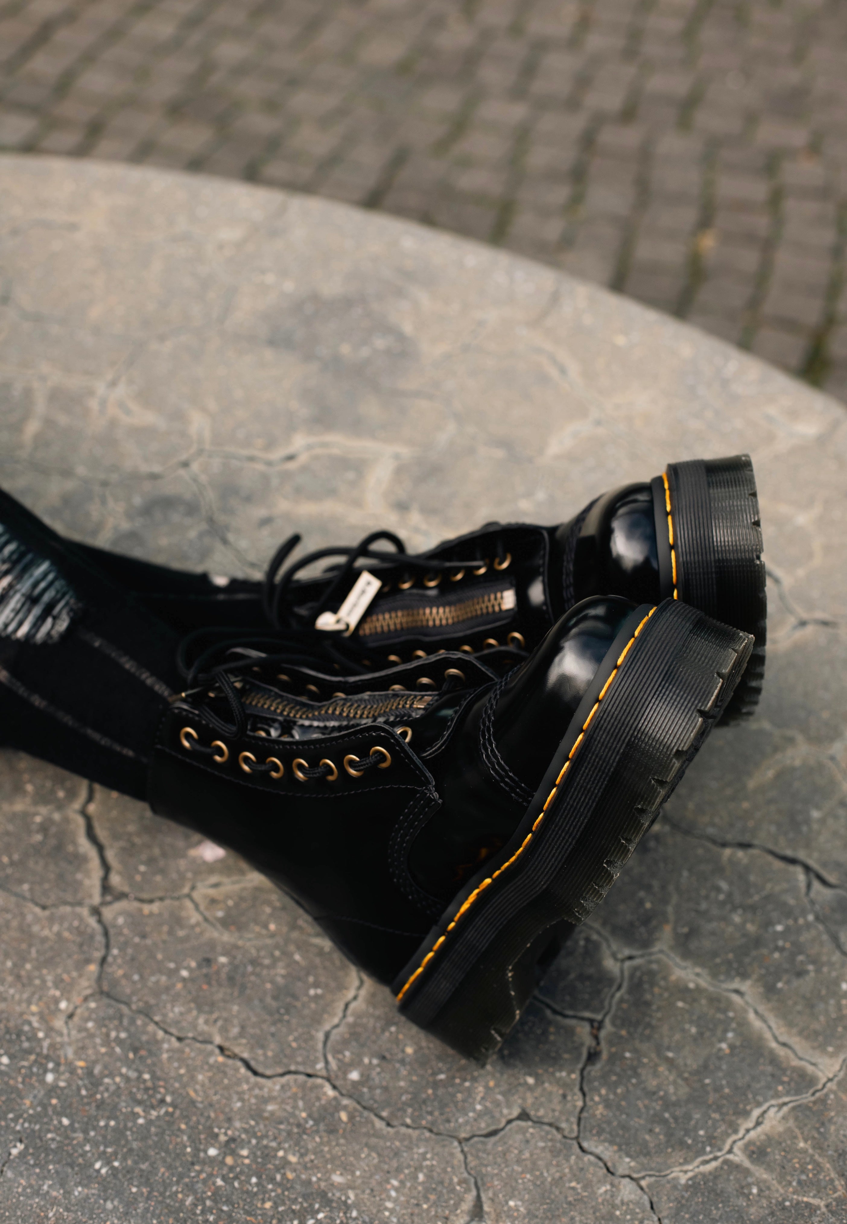 Dr. Martens - Vegan Sinclair Black Oxford - Girl Shoes