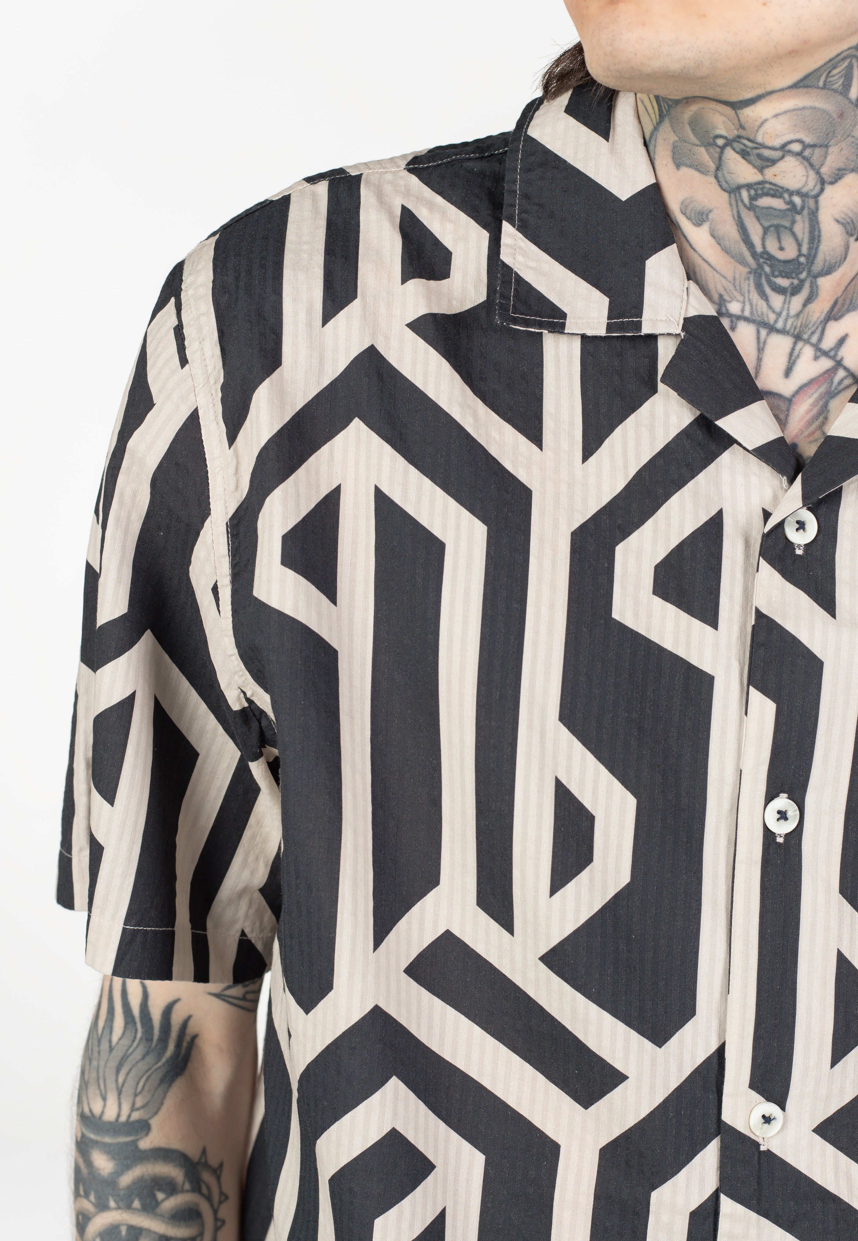 Indicode - Graphic Phantom - Shirt | Men-Image