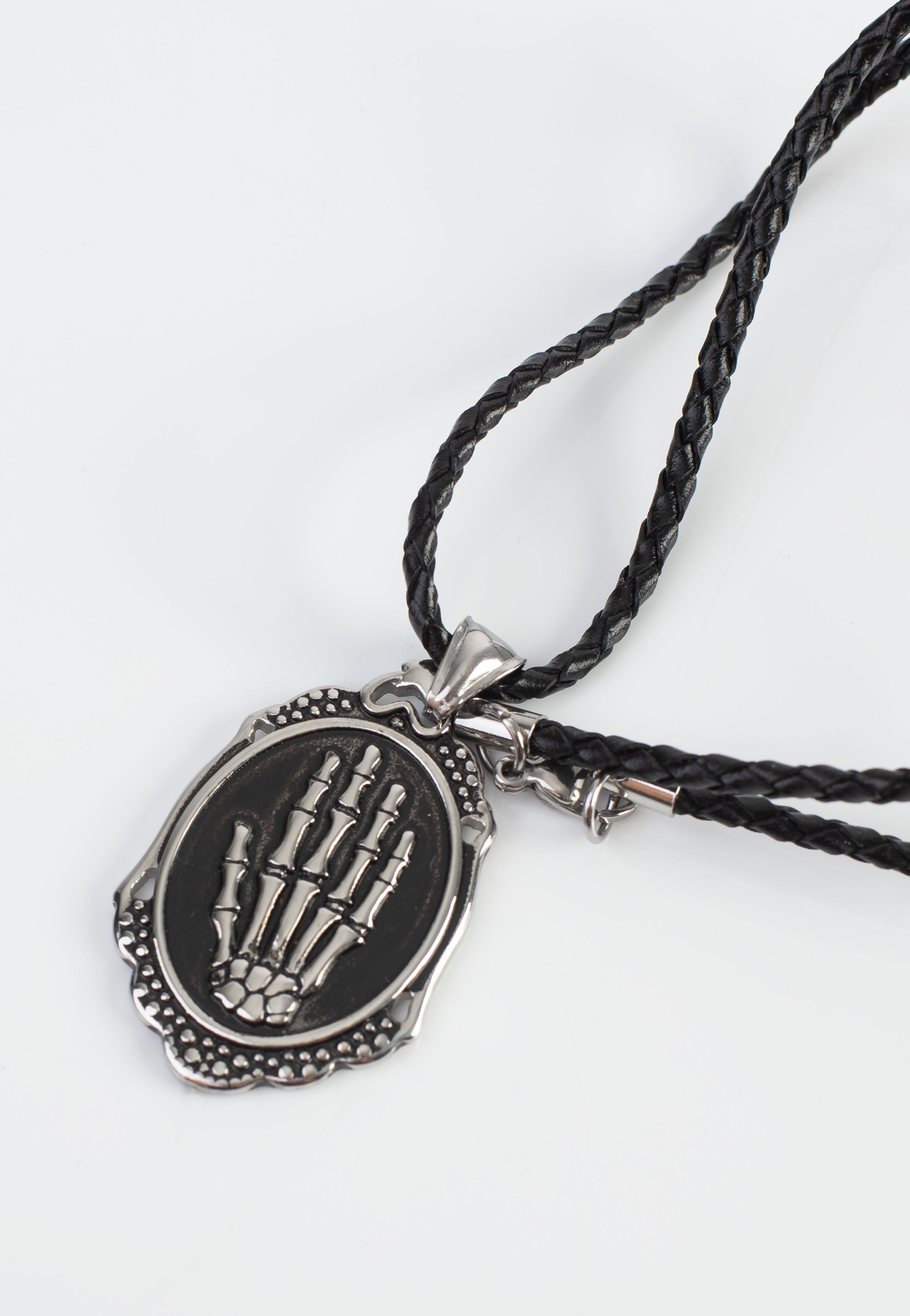 Jawbreaker - Skeleton Hand Black - Necklace | Neutral-Image