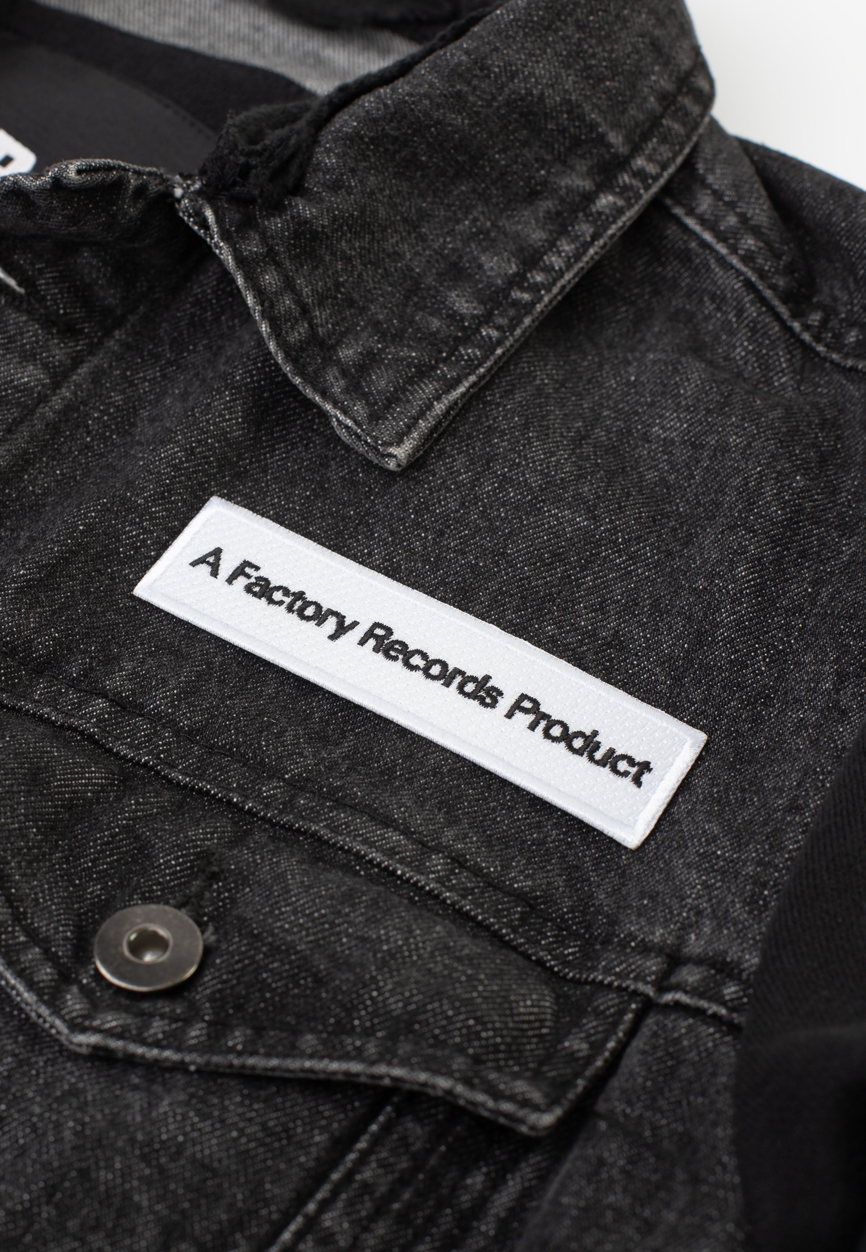 Joy Division - Unknown Pleasures Text - Patch | Nuclear Blast