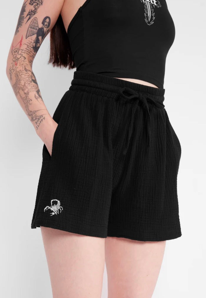 Mary Wyatt - Kali Black - Shorts | Women-Image