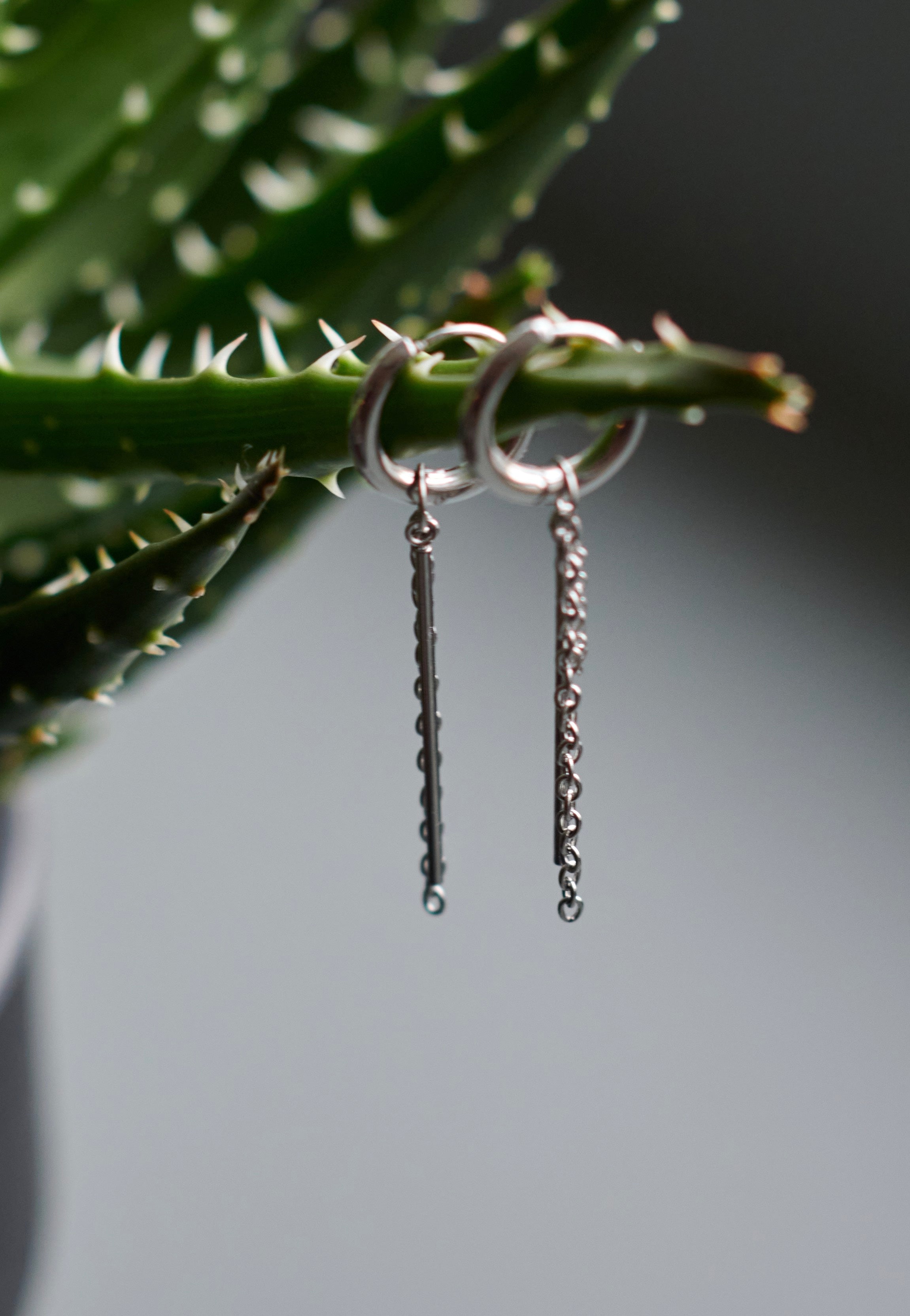 Wildcat - Little Bar Chain Silver - Earrings | Neutral-Image