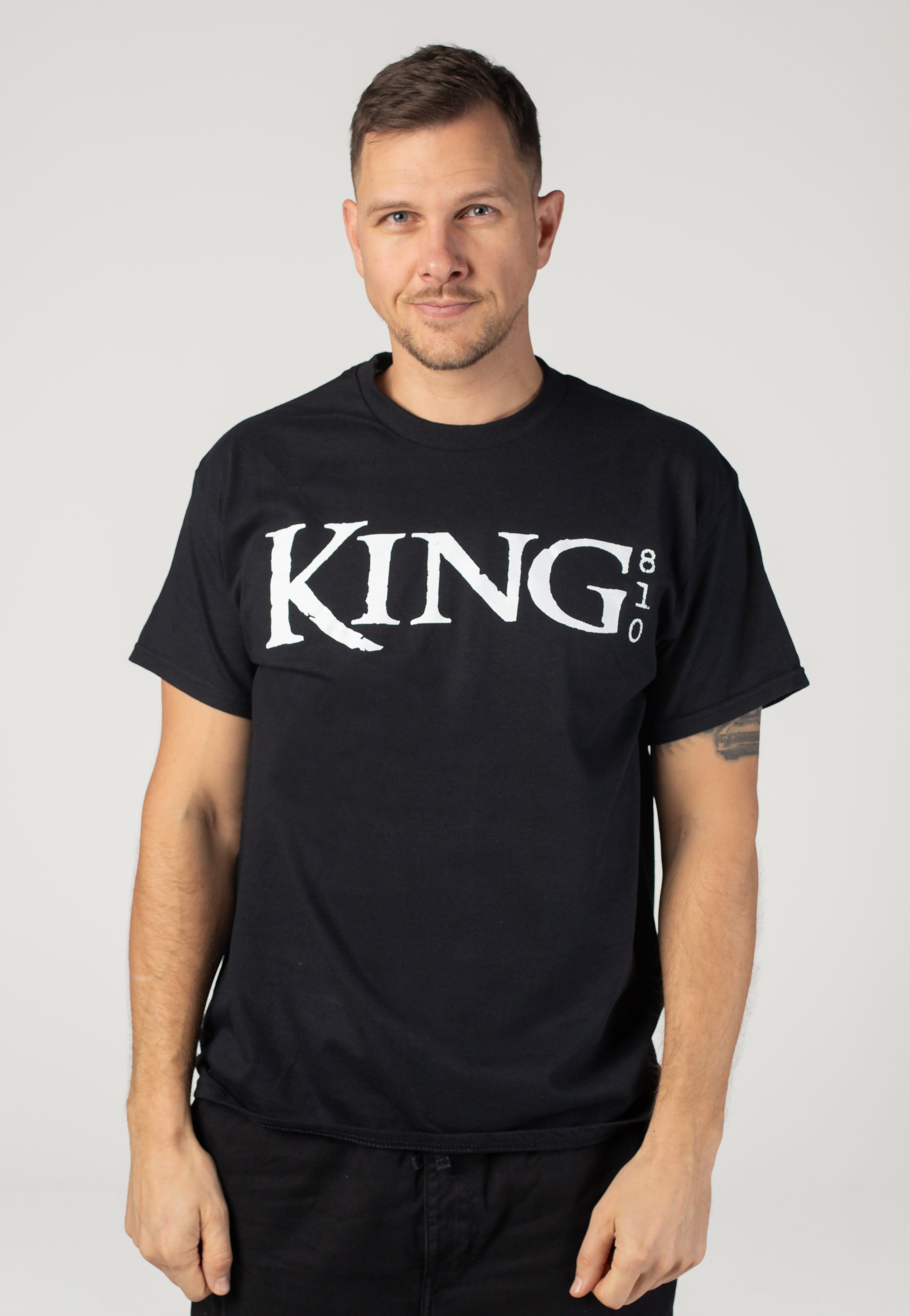 King 810 - Basic Logo - T-Shirt | Men-Image
