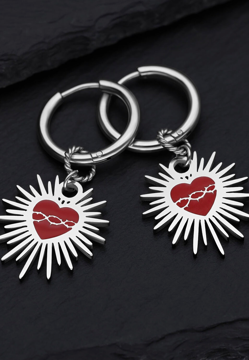 Wildcat - Enamel Sacred Heart Barbed Wire Silver - Earrings | Neutral-Image