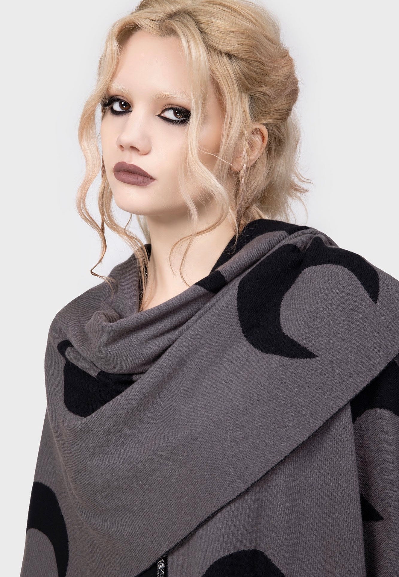 Killstar - Lunaris Cover Up - Cloak | Women-Image