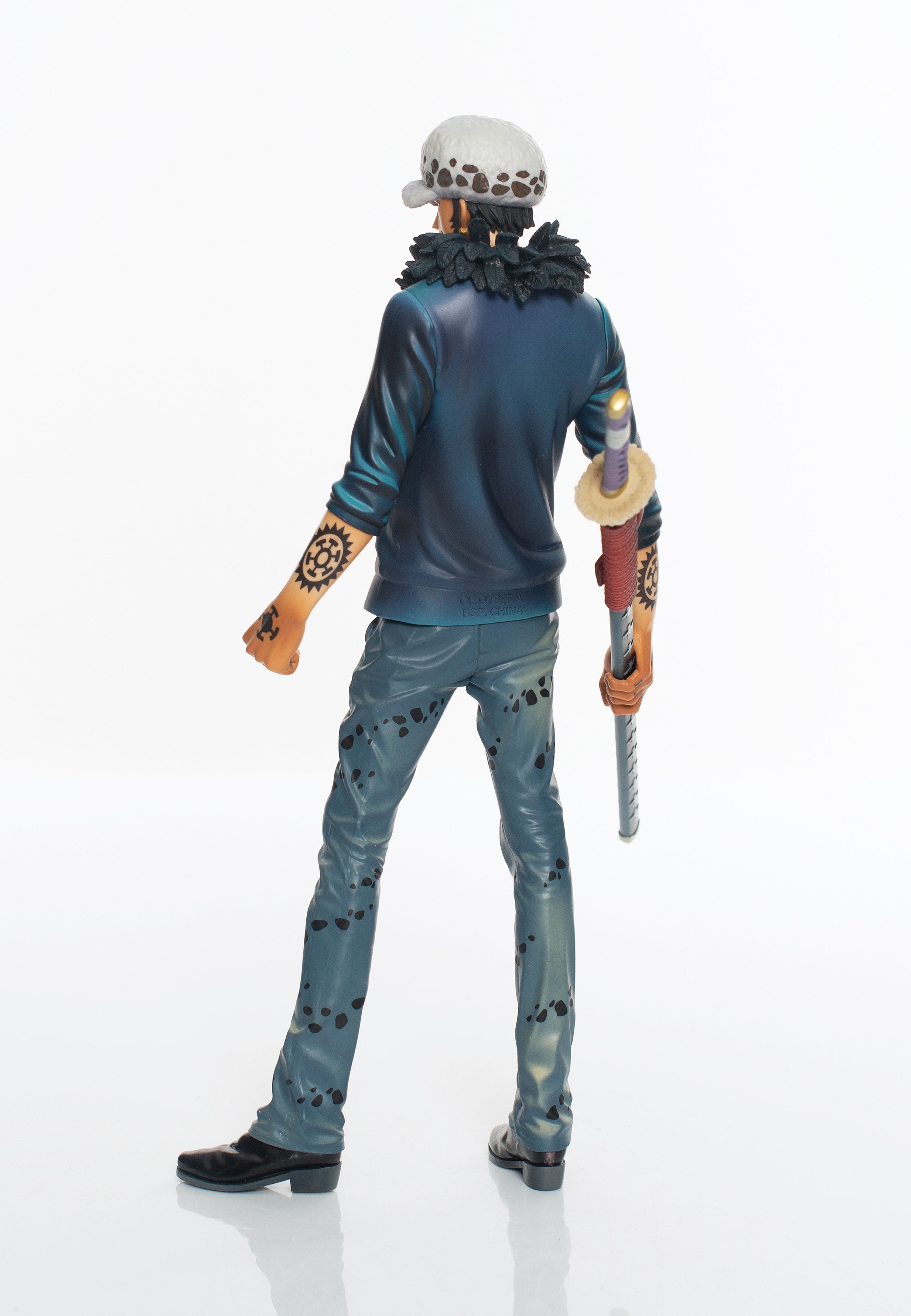 フィギュア TRAFALGAR LAW フィギュア Amazon.com: TAMASHII NATIONS Bandai Figuarts Zero Trafalgar