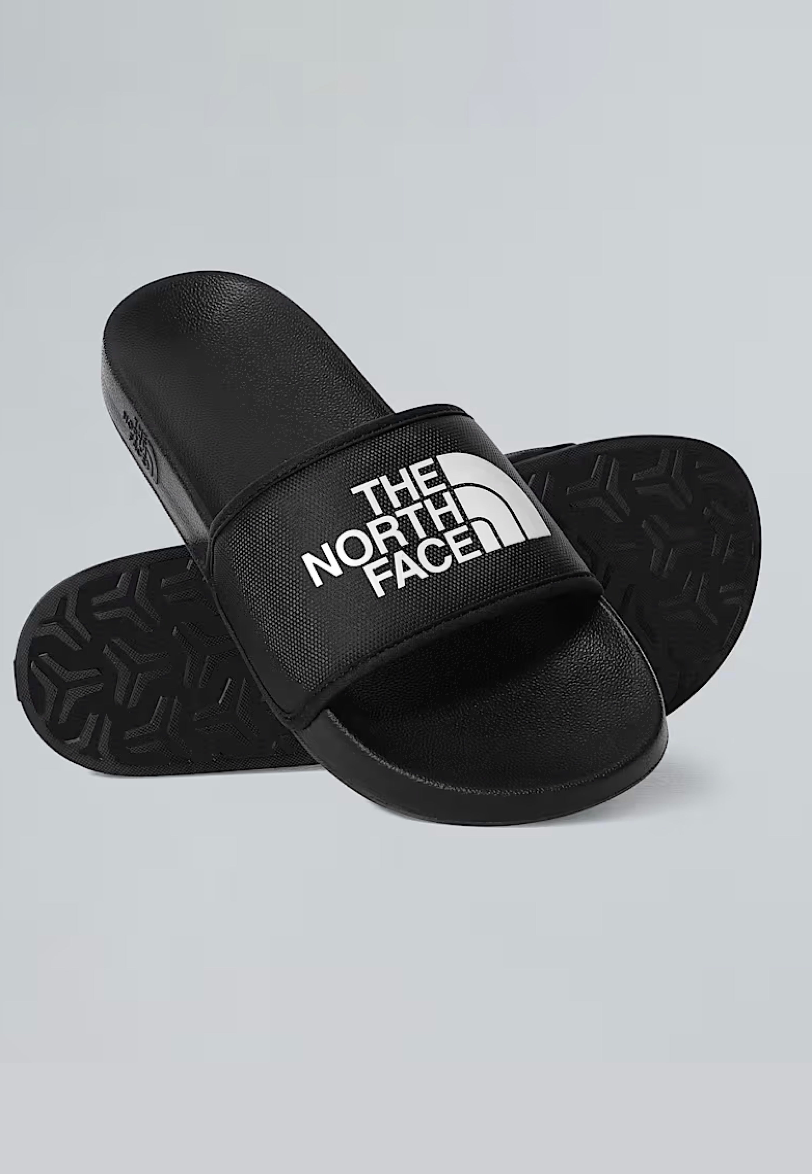 The North Face - Base Camp III TNF Black/TNF White - Slides | Men-Image