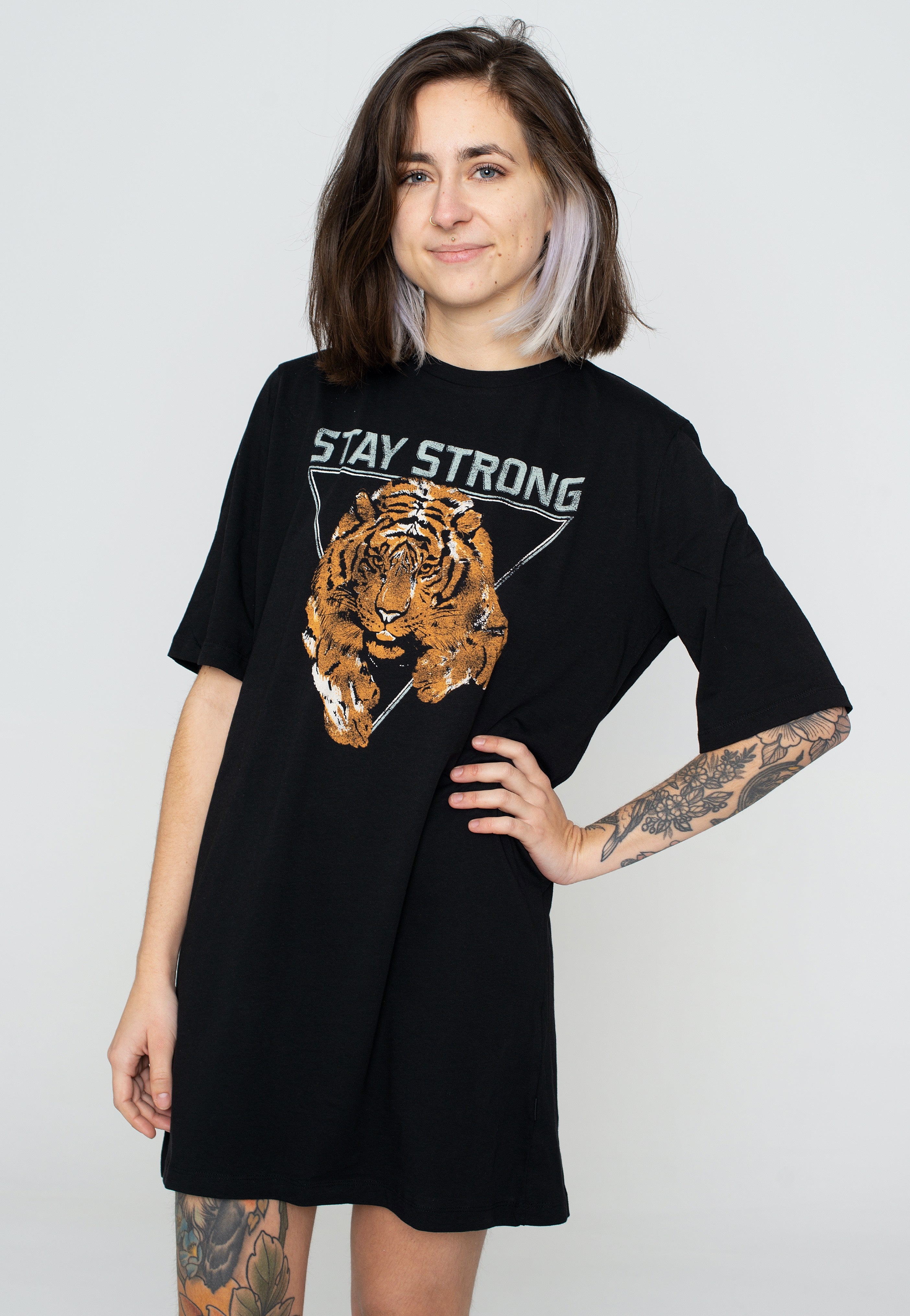 Noisy May - Zodiac 2/4 Black Stay Strong Tiger - Dress | Women-Image