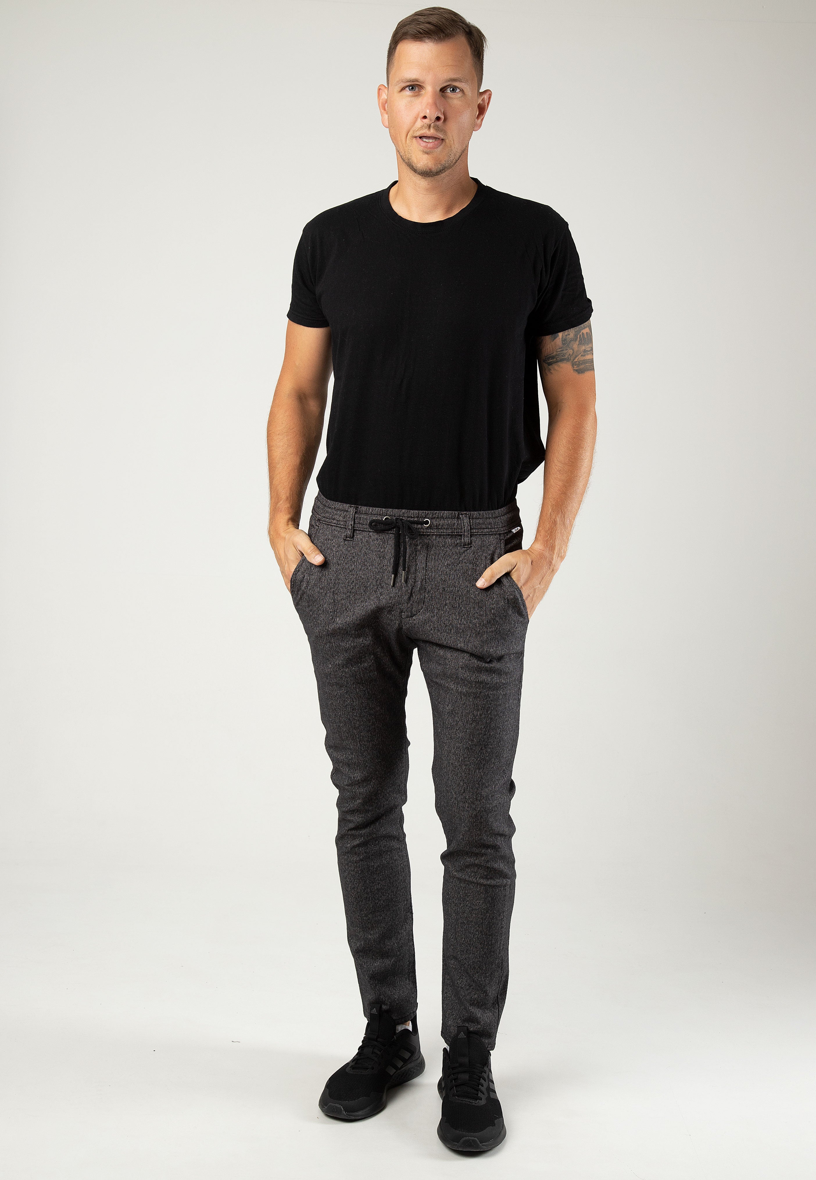 REELL - Reflex Chino Easy Pant Dark Grey Herringbone - Pants