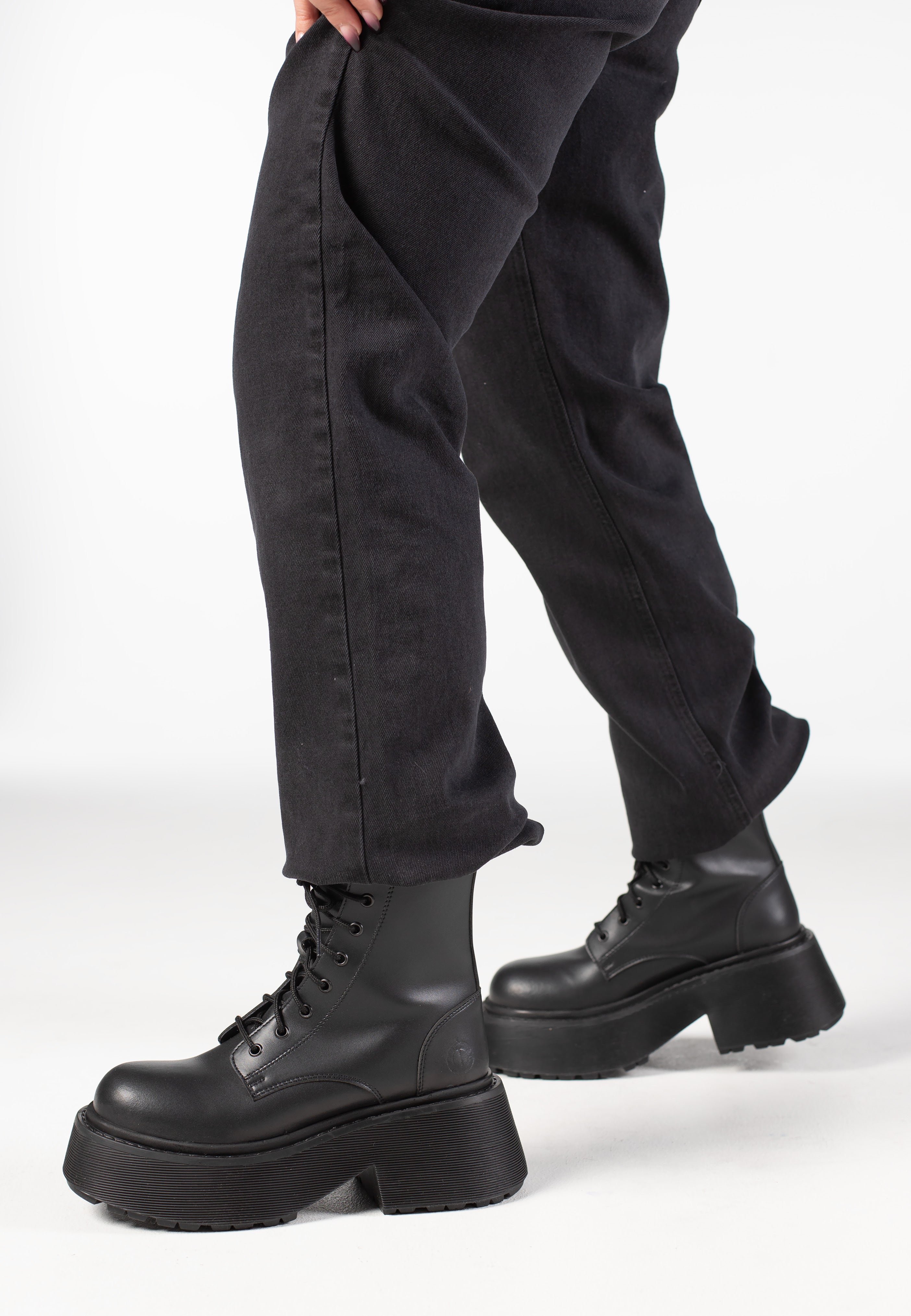 Altercore - Milo Vegan Black - Girl Shoes | Women-Image