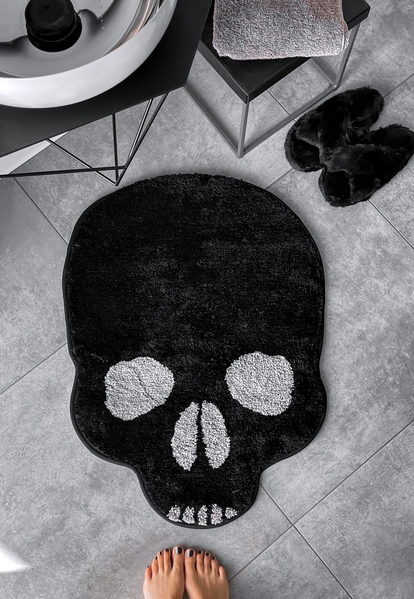Killstar - Skull Bathroom Black - Rug | Neutral-Image