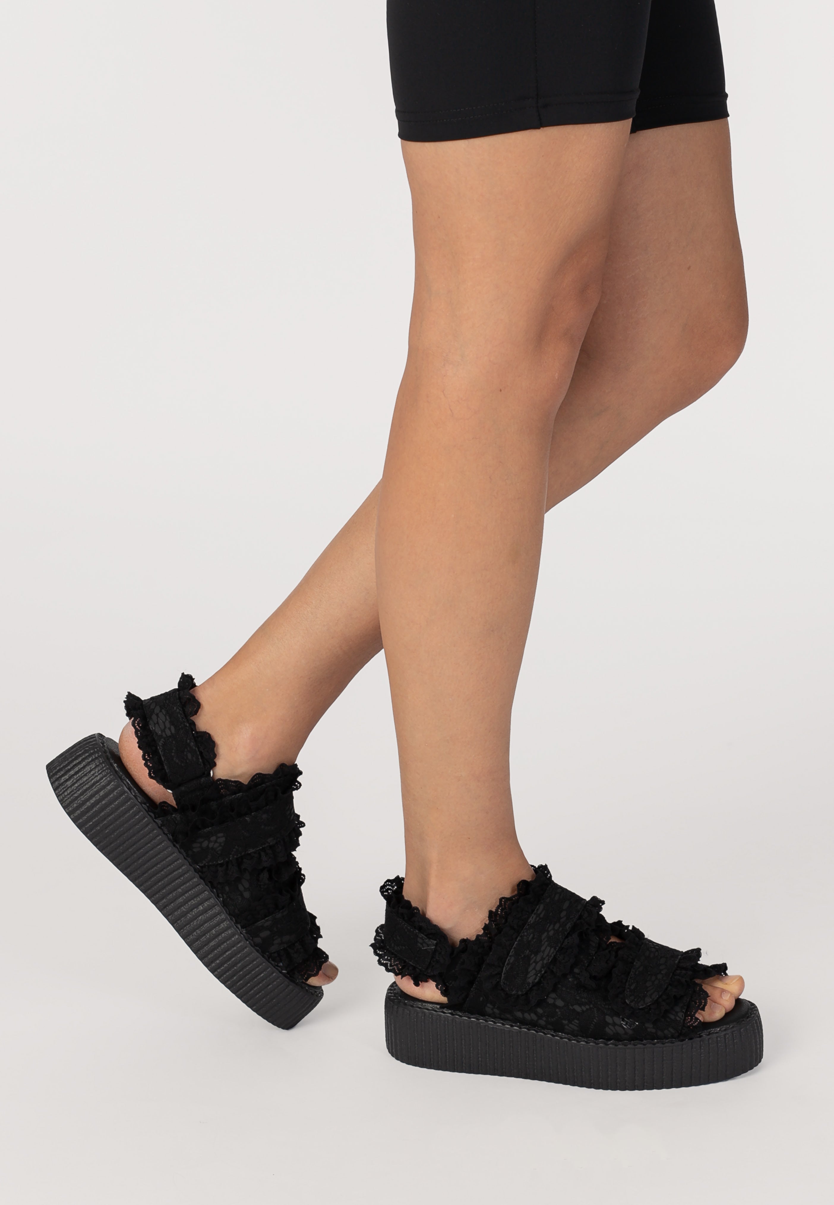 T.U.K. - Viva High Gothic Lace Black - Girl Sandals | Women-Image