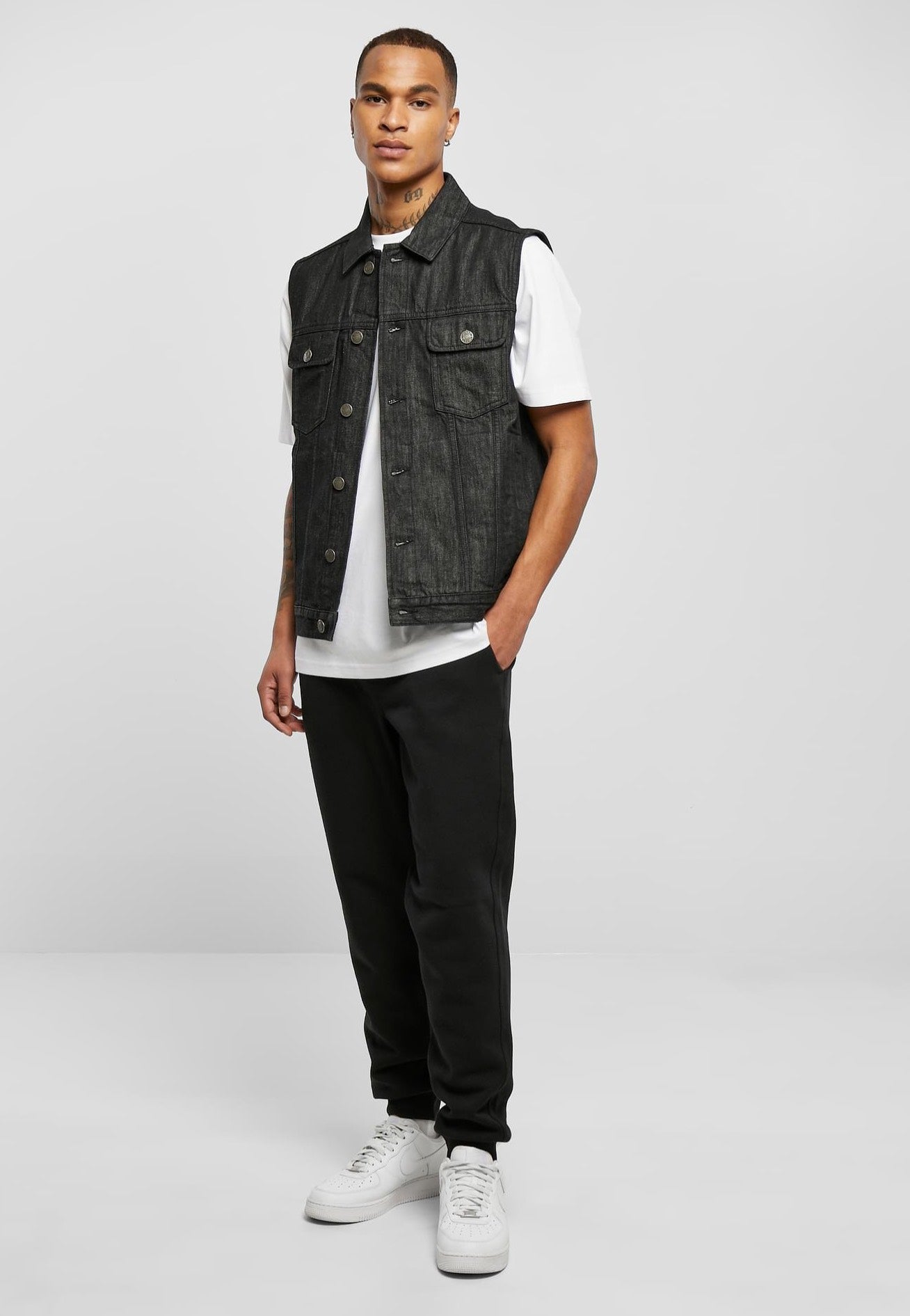Urban Classics - Denim Black Washed - Jeans Vest