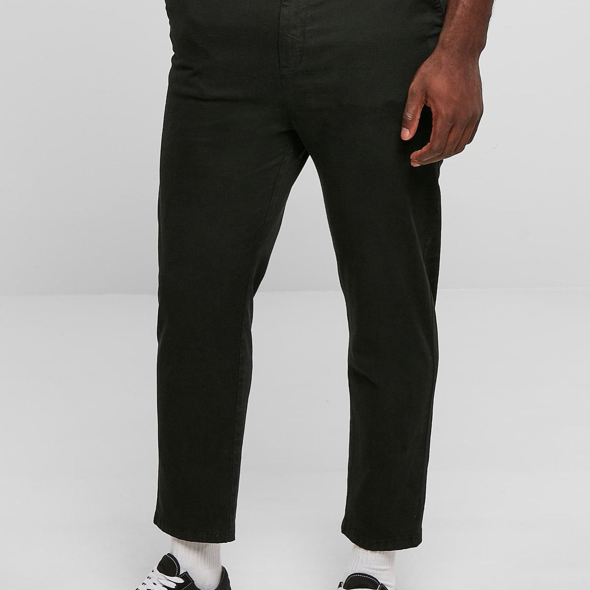 パンツ ADJUSTABLE CROPPED CHINO PANTS - BLACK tb5913_mw1-00007_7be3c835-5d15