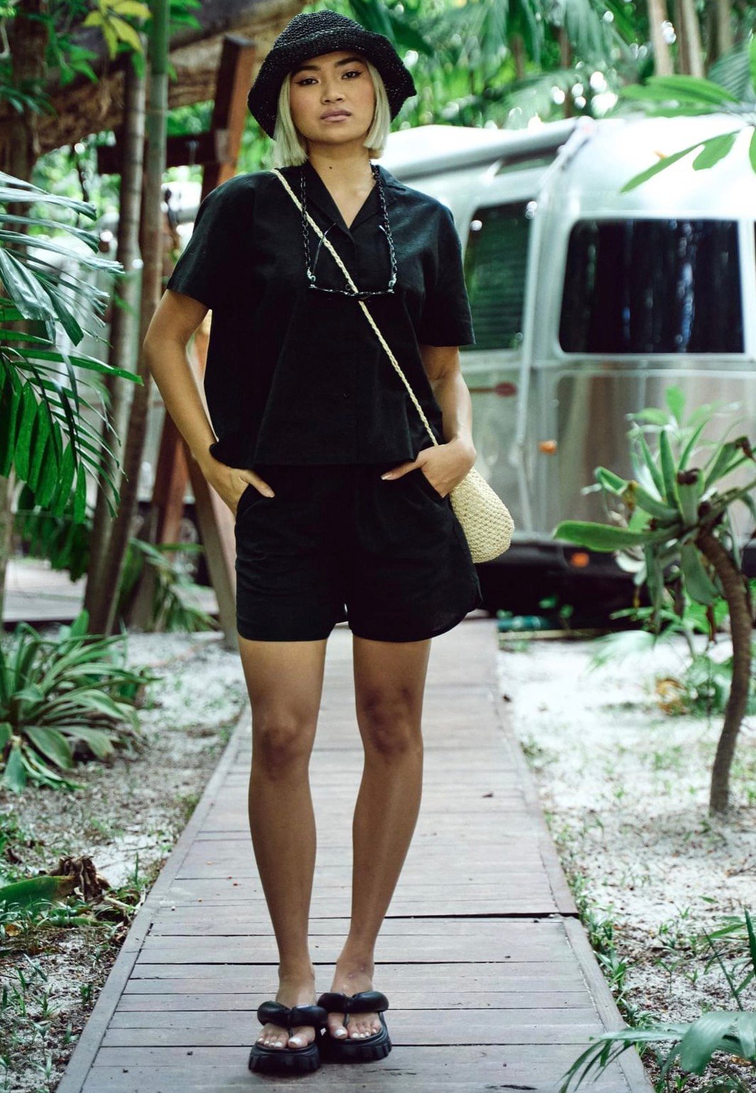 Urban Classics - Ladies Linen Mixed Resort Black - Shirt