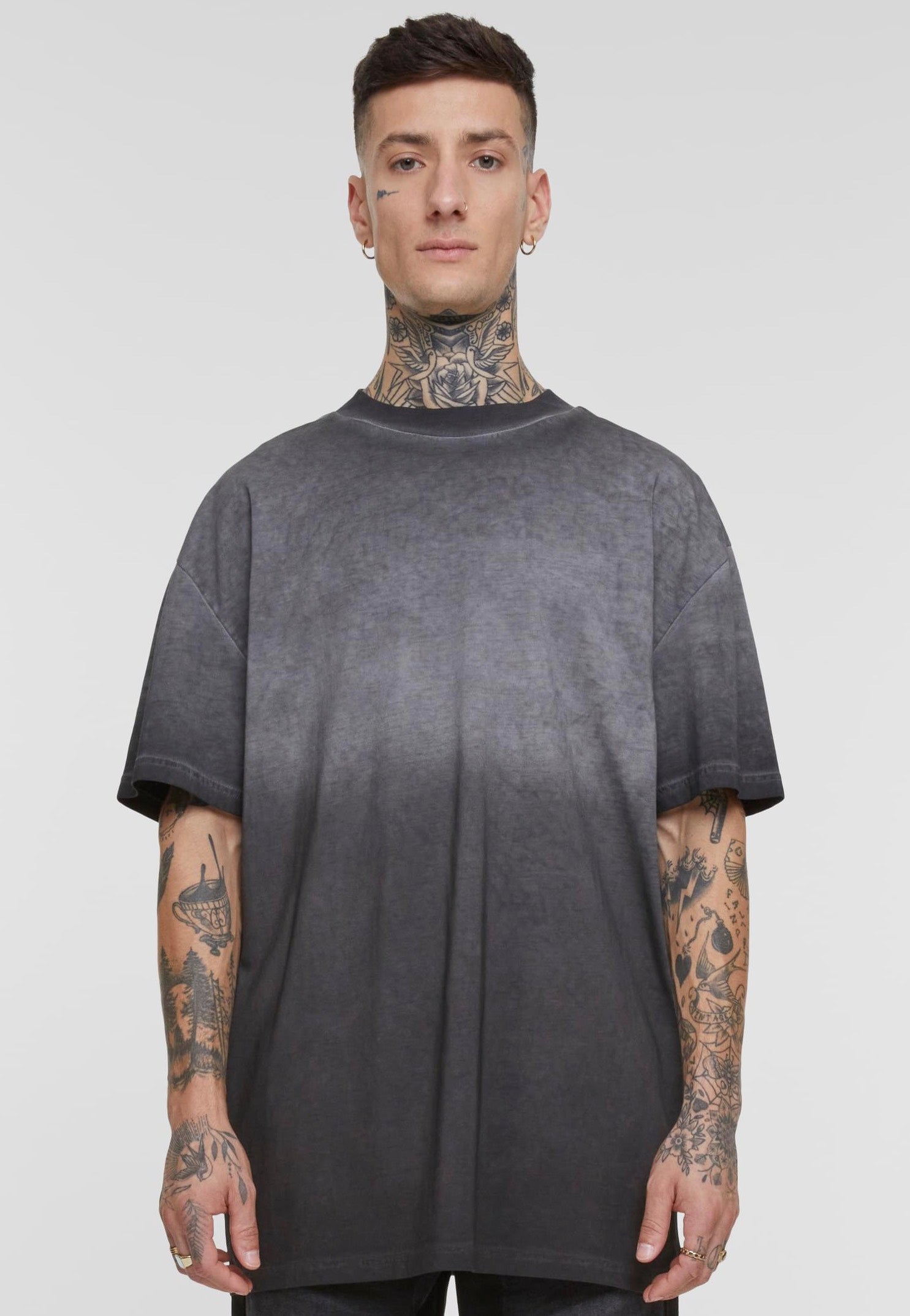 Urban Classics - Oversized Sun Bleached Black - T-Shirt