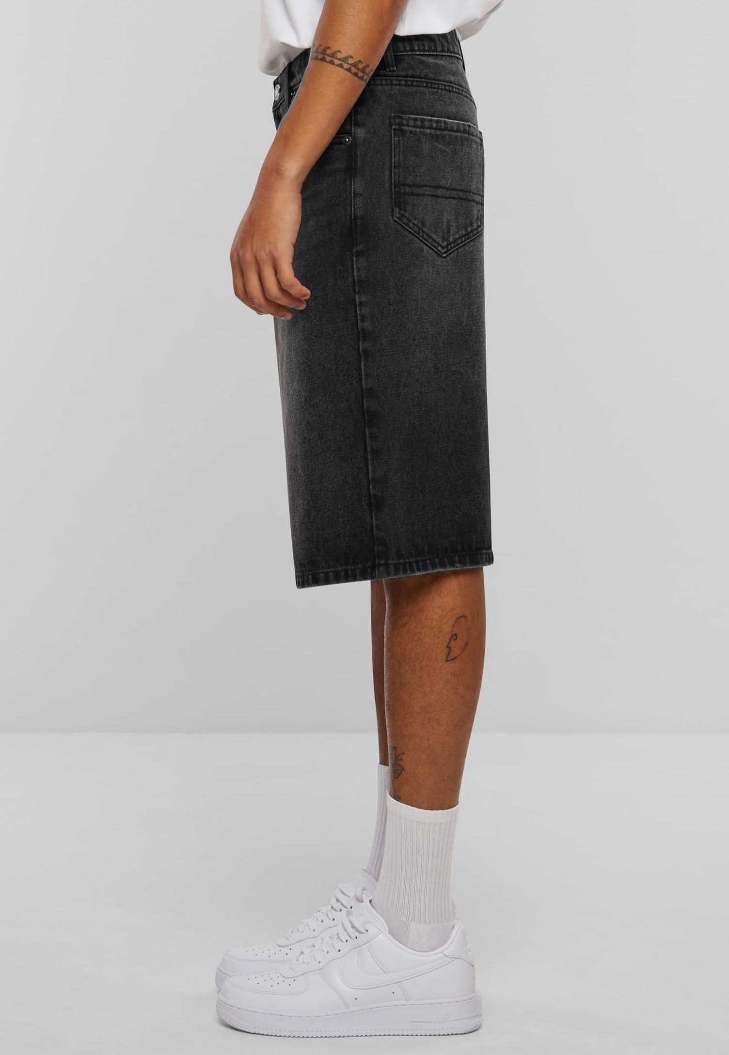 Urban Classics - 90's Heavy Denim Black Washed - Shorts