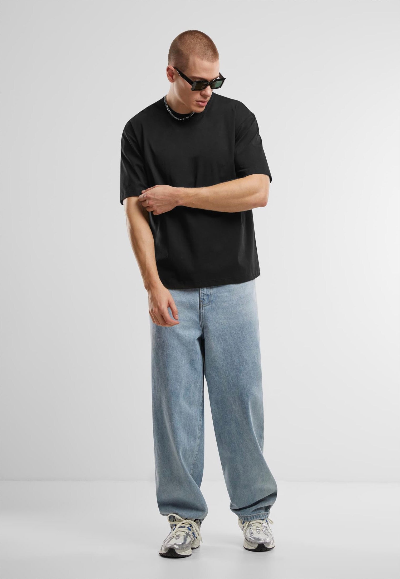 Urban Classics - Sorona Loose Black - T-Shirt | Men-Image