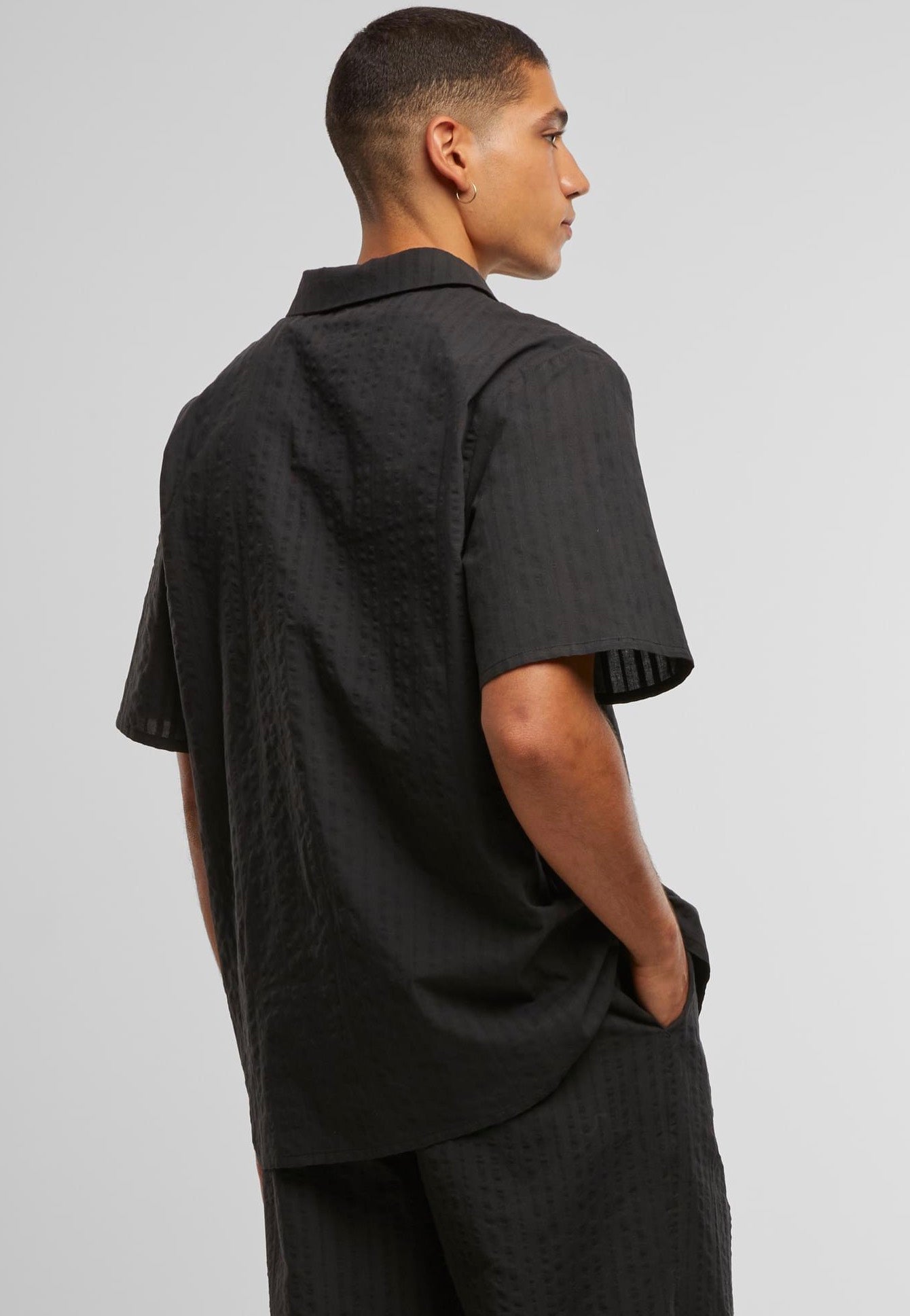 Urban Classics - Seersucker Resort Black - Shirt | Men-Image