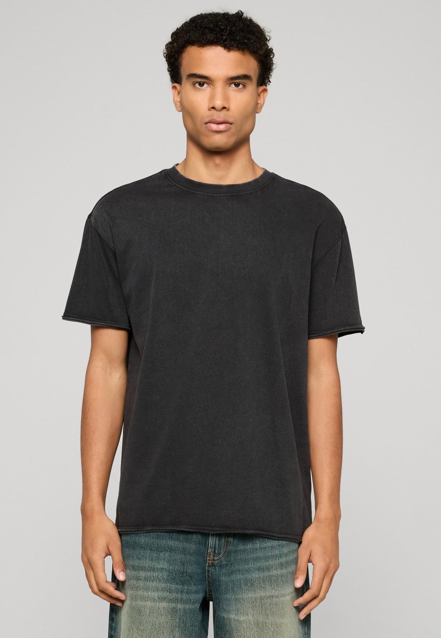 Urban Classics - Vintage Washed Black - T-Shirt | Men-Image