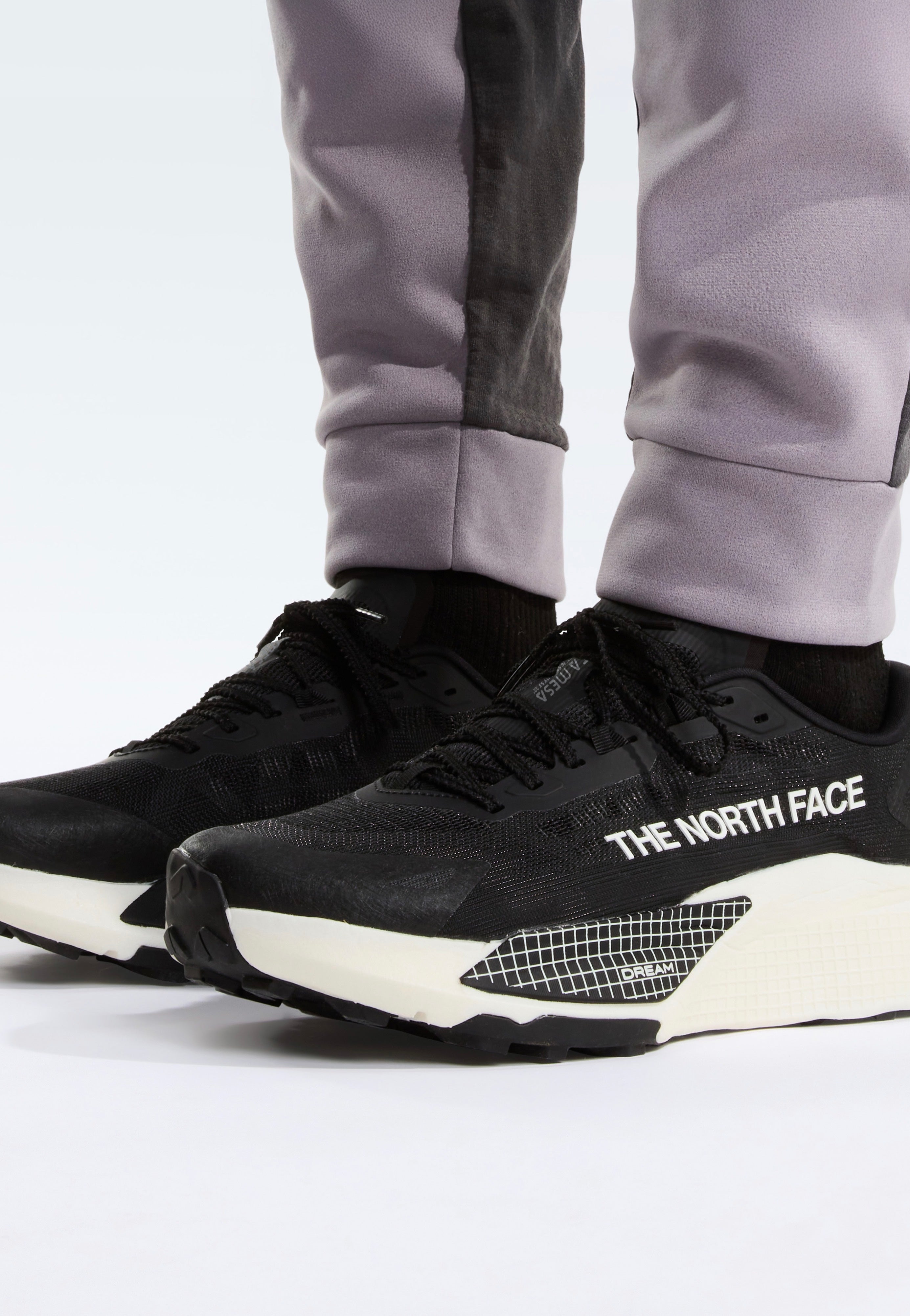 The North Face - Altamesa 500 V2 TNF Black/White Ash - Shoes