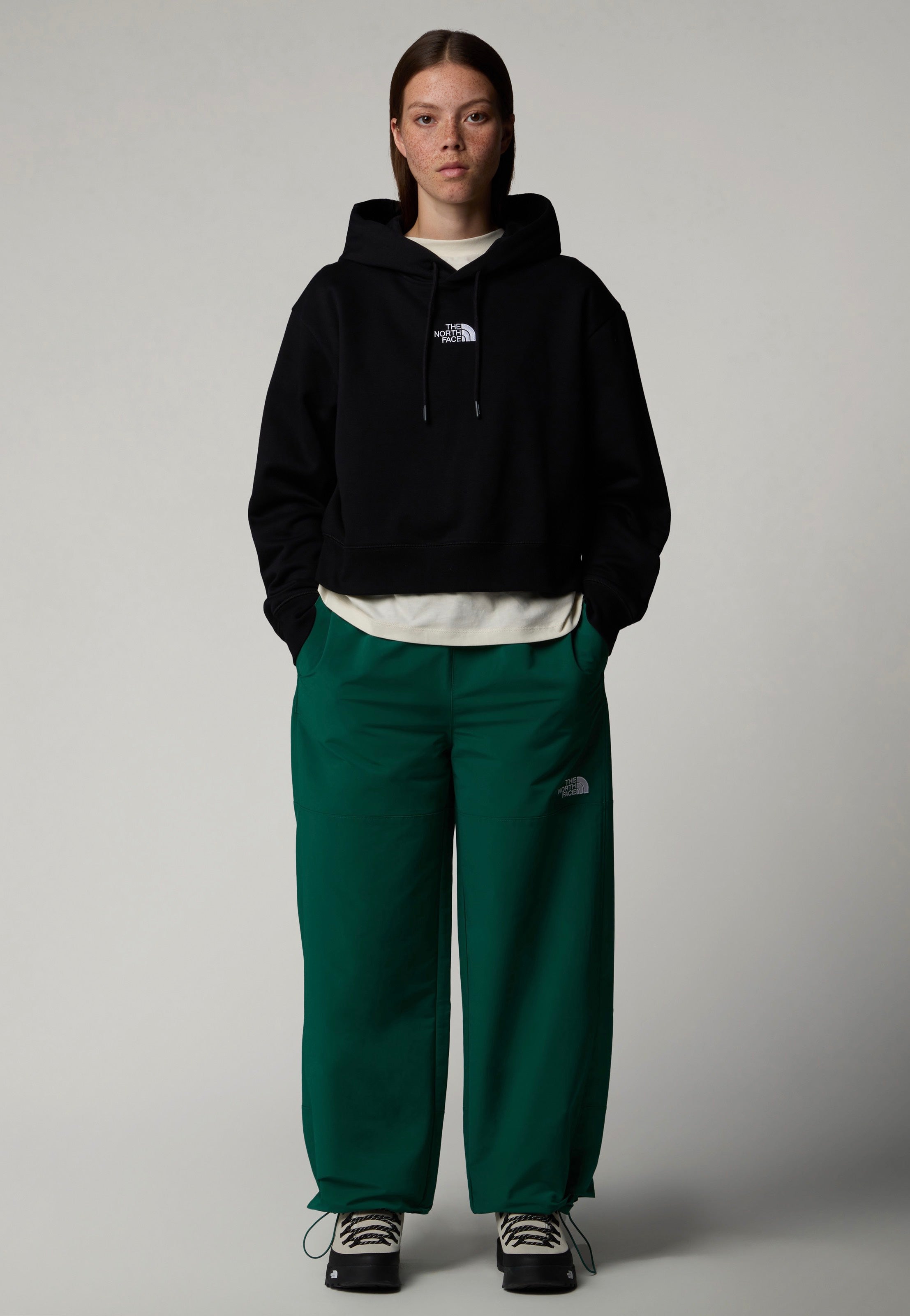 The North Face - Essential Crop Tnf Black - Hoodie | Nuclear Blast The North Face - Essential Crop Tnf Black - Hoodie | Nuclear Blast