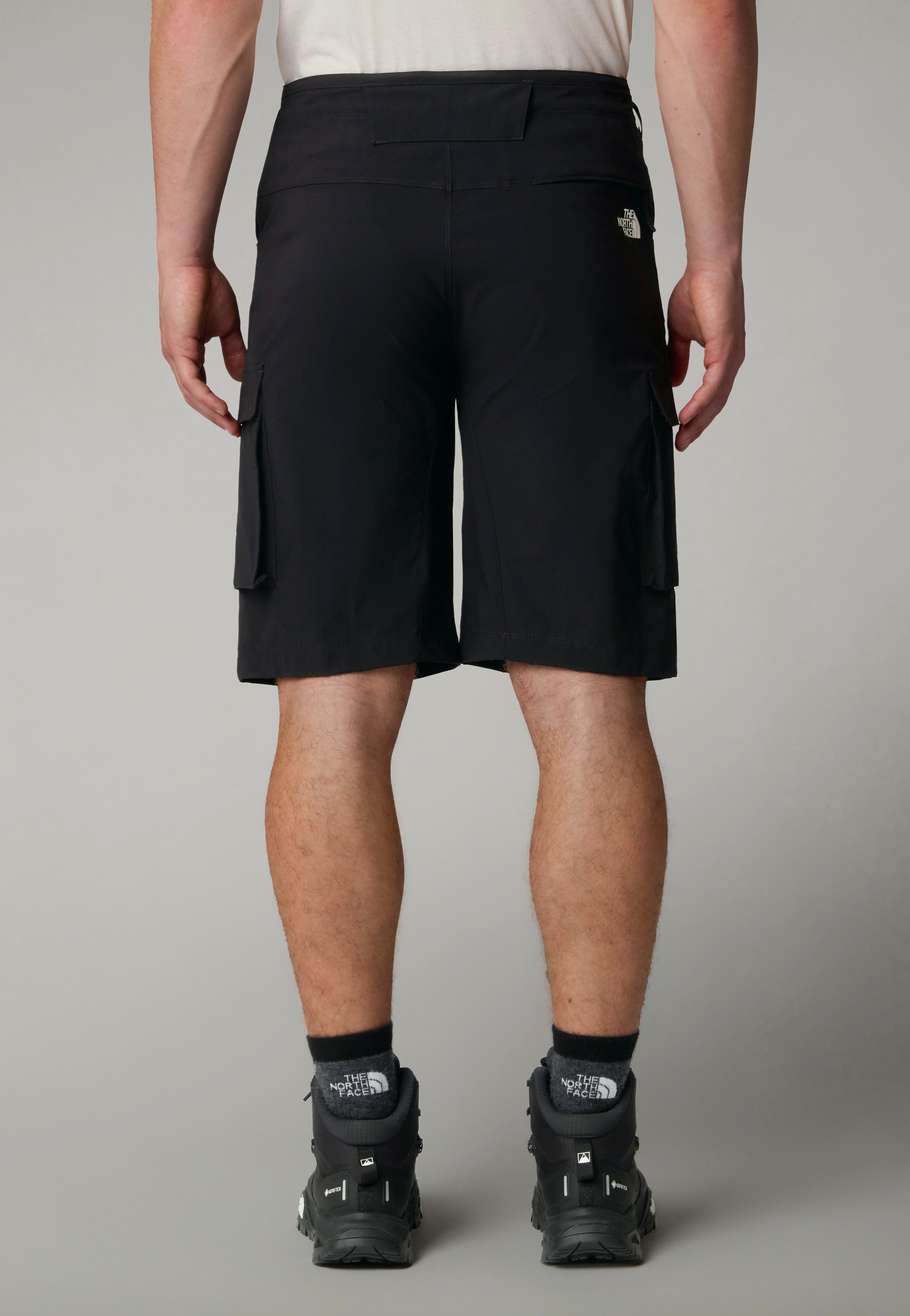 The North Face - Exploration Cargo TNF Black - Shorts | Nuclear Blast