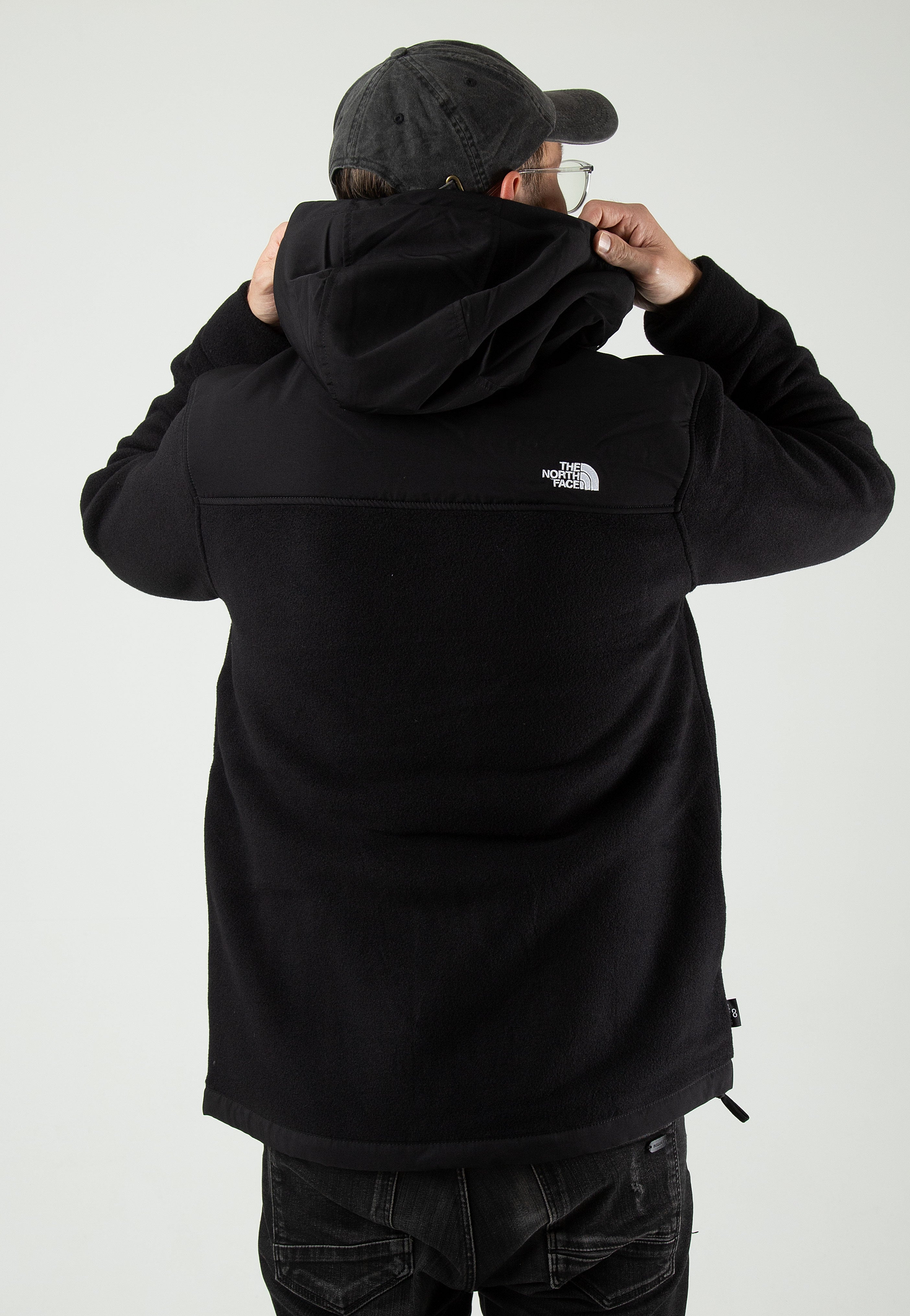 The North Face - Alpine Polartec 200 Hooded Tnf Black/Tnf Black - Jacket | Men-Image