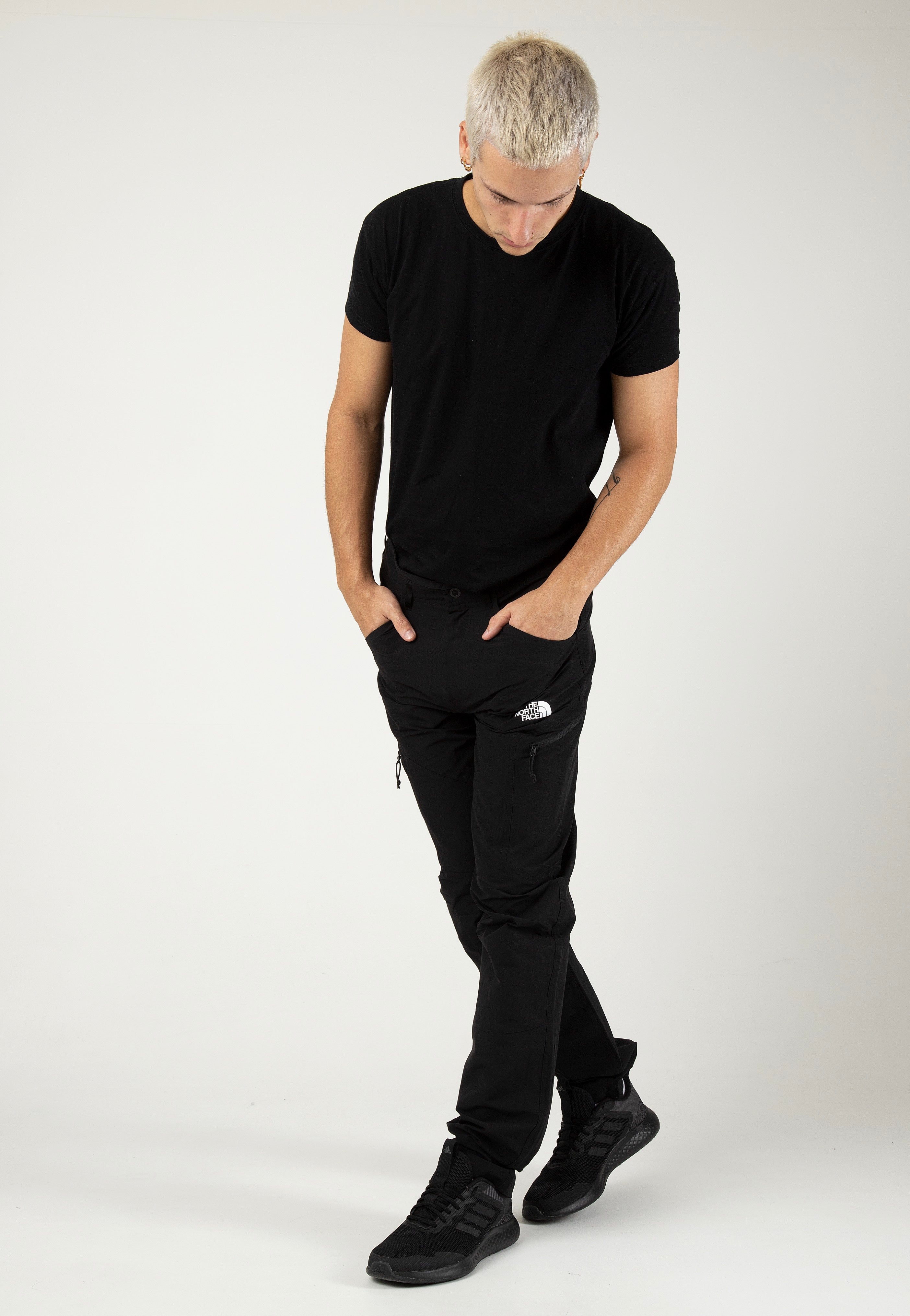 THE NORTH FACE  Pant ブラック 150サイズ The North Face - Exploration Reg Tapered Tnf Black - Pants