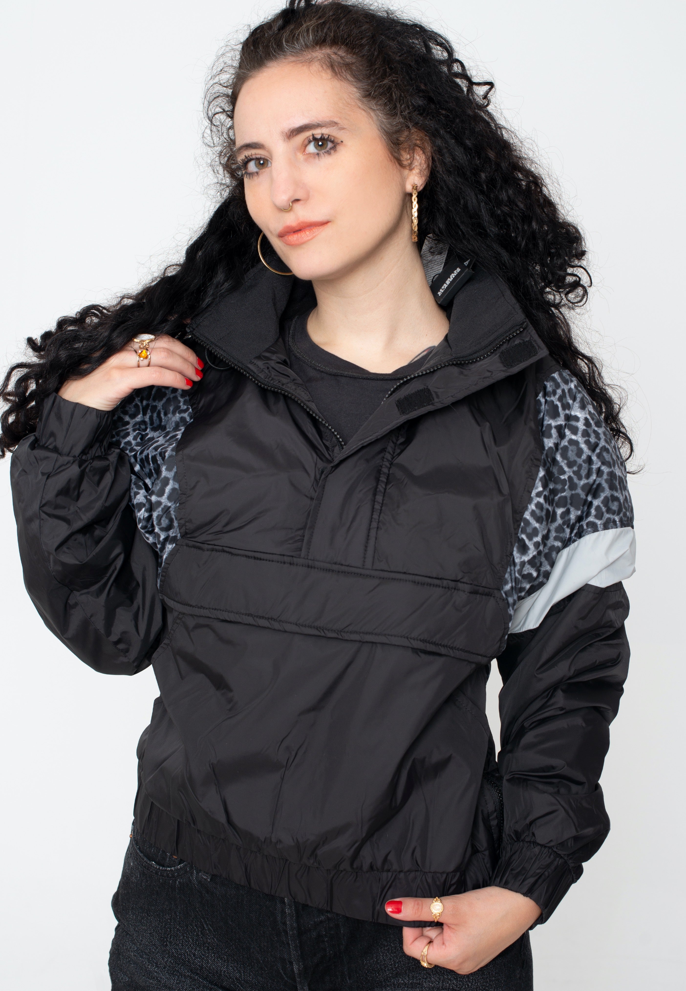 Urban Classics - Ladies Aop Mixed Pull Black/Snowleo/Lightasphalt - Jacket | Women-Image