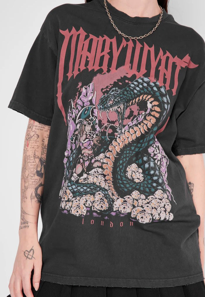 Mary Wyatt - Valkyrie Black - T-Shirt | Women-Image