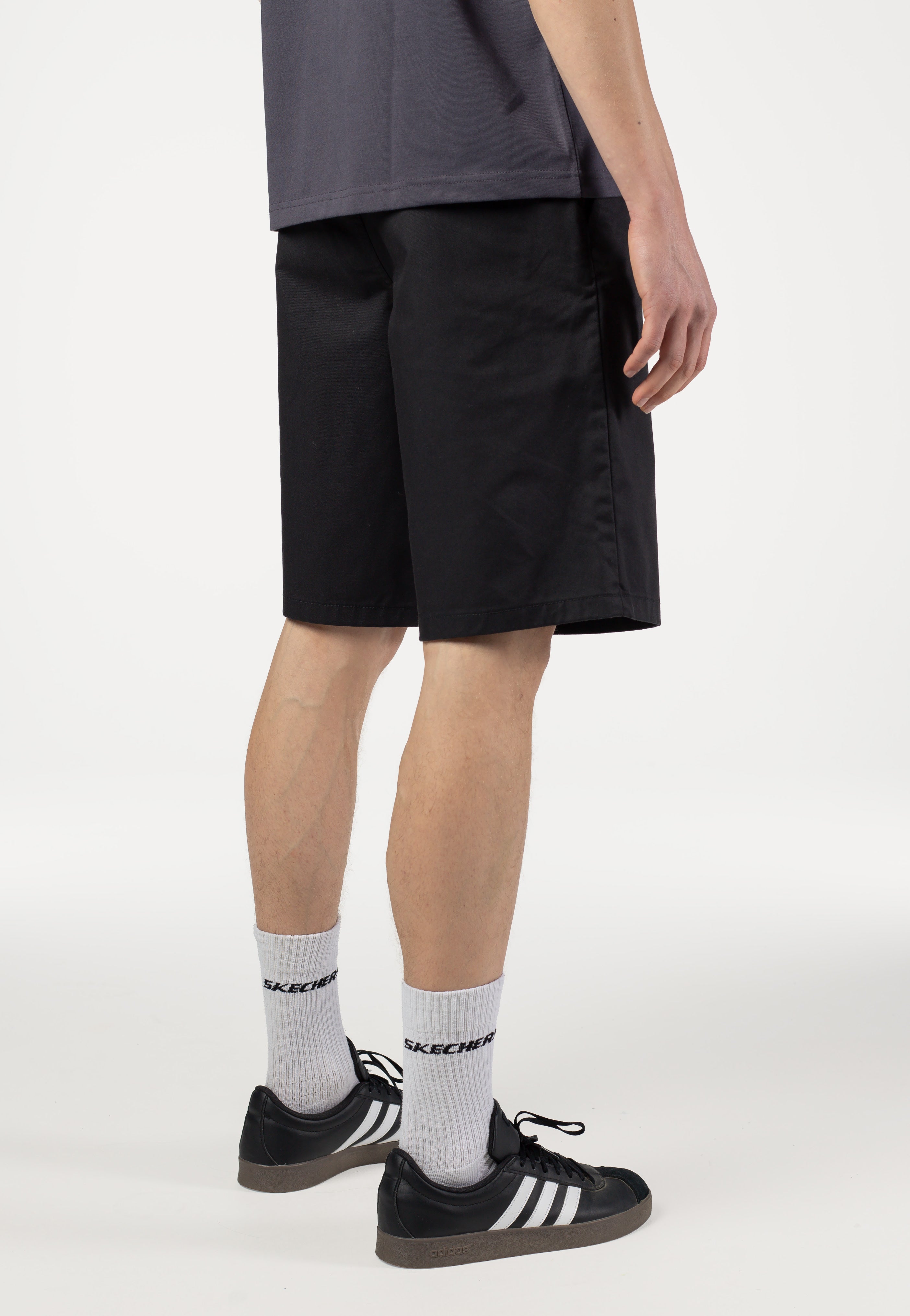Vans - Authentic Chino Black - Shorts | Men-Image