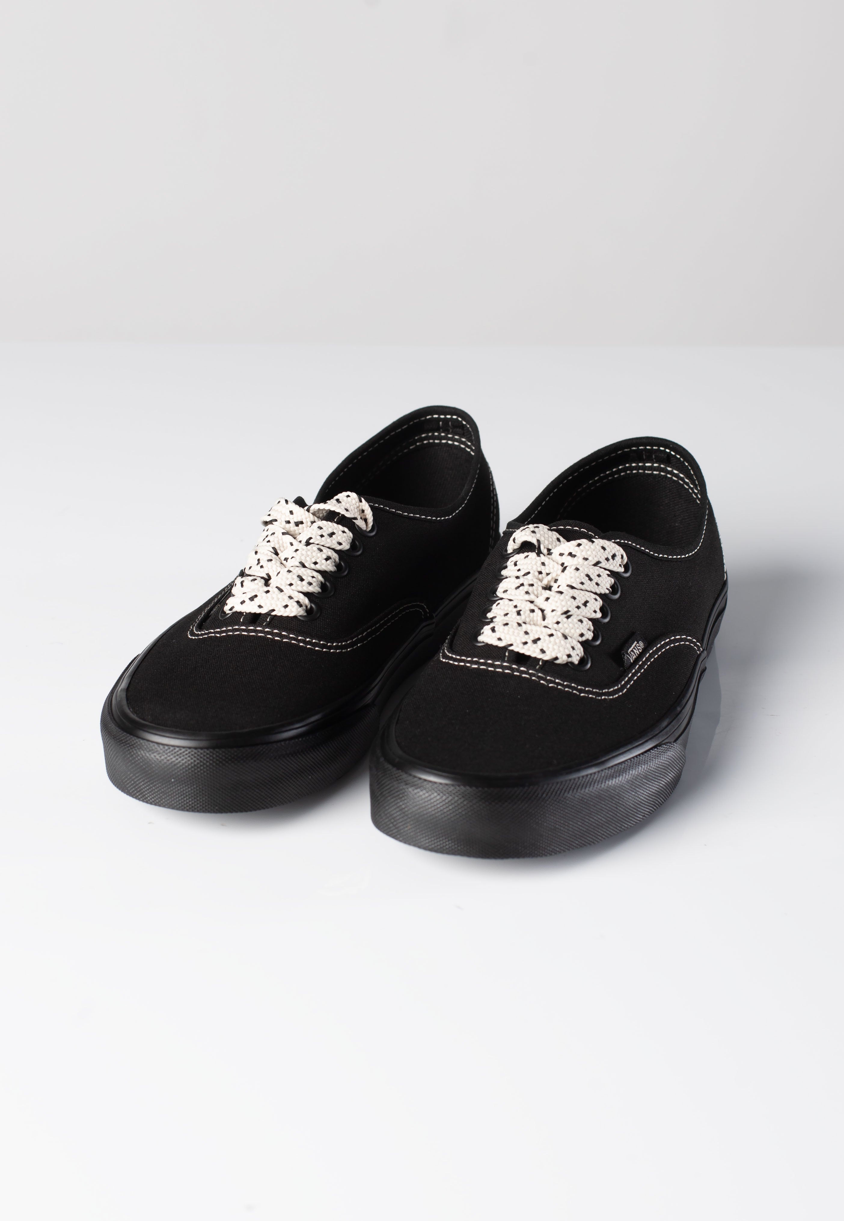 vans_authentic_mono_black_shoe