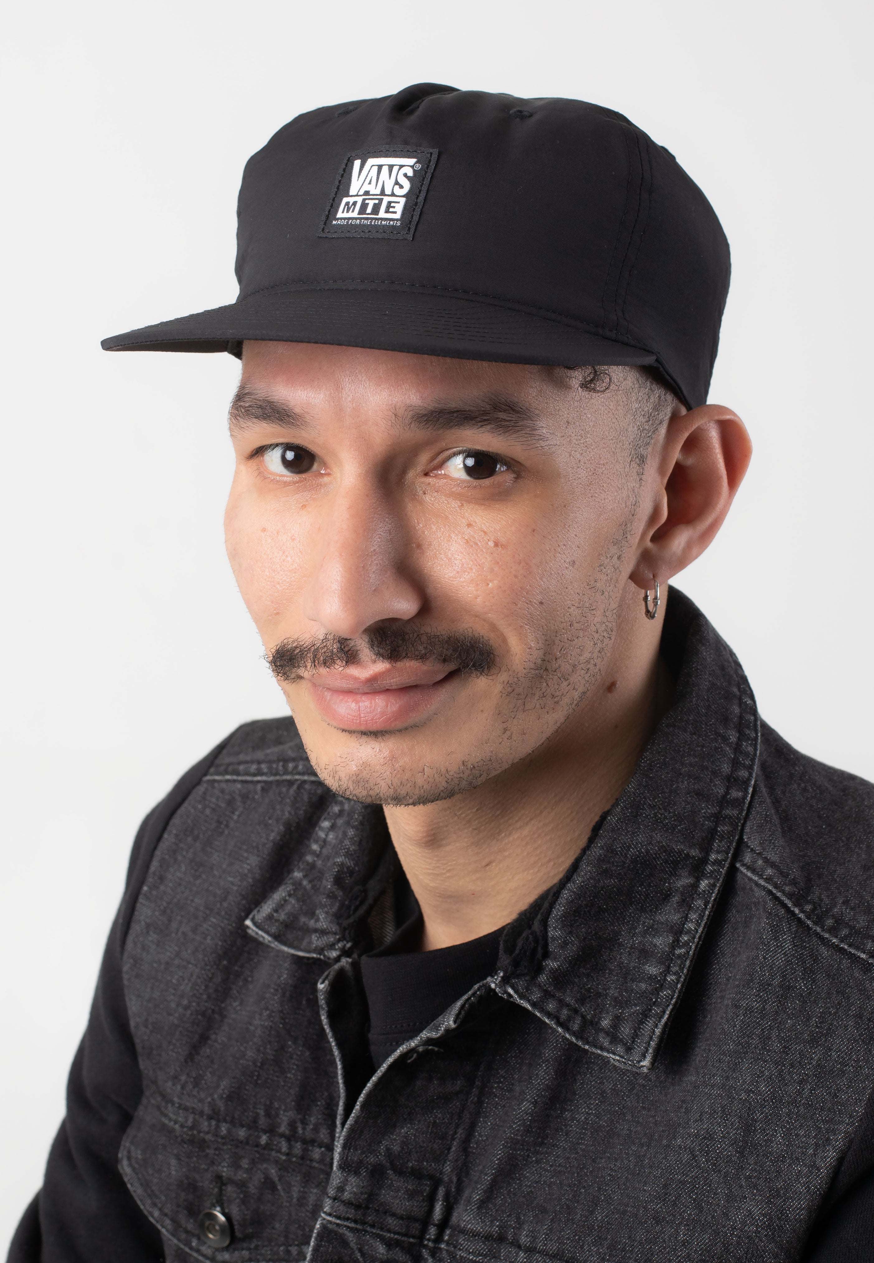 Vans - MTE Expedition 5 Panel Black - Cap | Neutral-Image