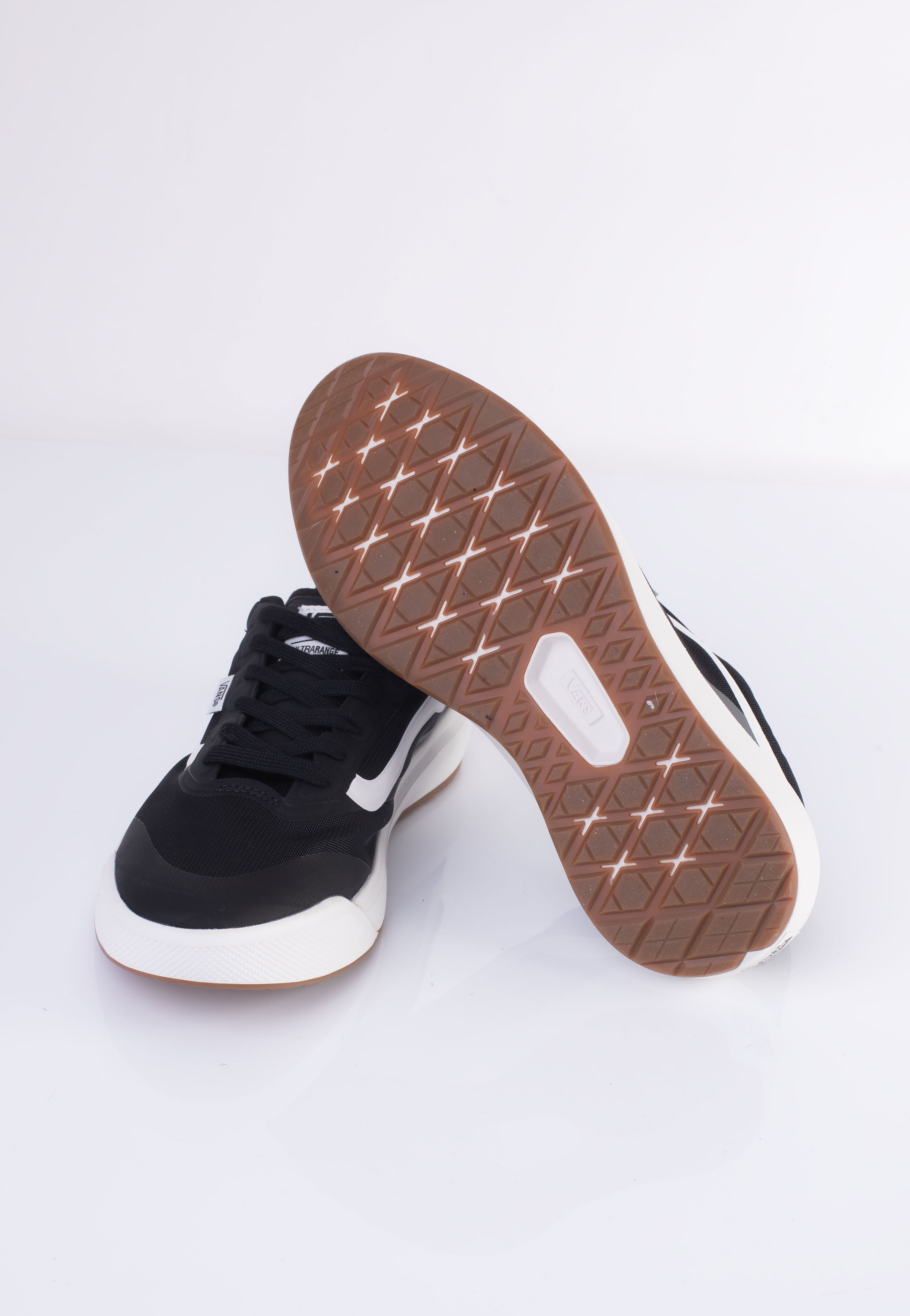 国内配送 VANS MTE ULTRARANGE 2.0 RW BLACK Vans - MTE Ultrarange 2.0 Rw Black/Black - Shoes | Nuclear Blast